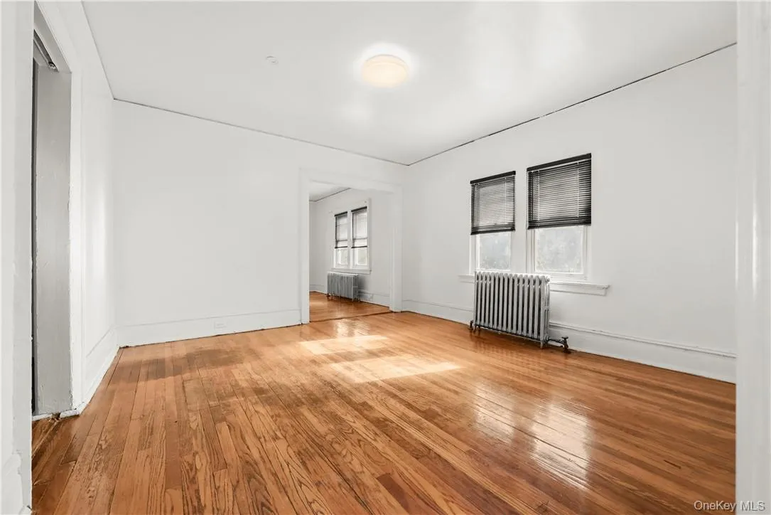 10 13th Avenue, Mount Vernon, NY, 3 Bedrooms Bedrooms, 7 Rooms Rooms,1 BathroomBathrooms,Residential Lease,For Rent,13th,0,1040437 10 13th Avenue, Mount Vernon, NY, 3 Bedrooms Bedrooms, 7 Rooms Rooms,1 BathroomBathrooms,Residential Lease,For Rent,13th,0,1040437
