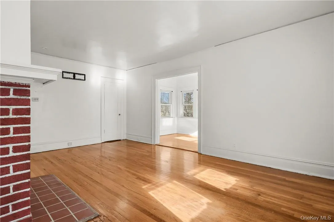 10 13th Avenue, Mount Vernon, NY, 3 Bedrooms Bedrooms, 7 Rooms Rooms,1 BathroomBathrooms,Residential Lease,For Rent,13th,0,1040437 10 13th Avenue, Mount Vernon, NY, 3 Bedrooms Bedrooms, 7 Rooms Rooms,1 BathroomBathrooms,Residential Lease,For Rent,13th,0,1040437