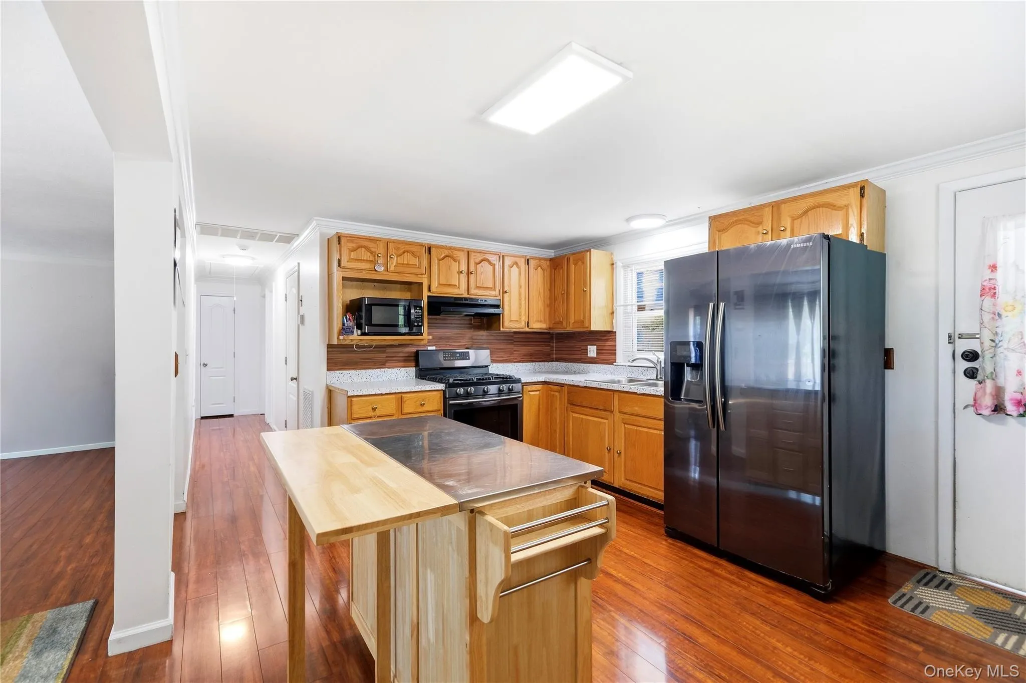 211 Hampton Avenue, Brookhaven, NY, 3 Bedrooms Bedrooms, 6 Rooms Rooms,2 BathroomsBathrooms,Residential,For Rent,Hampton,0,1040438 211 Hampton Avenue, Brookhaven, NY, 3 Bedrooms Bedrooms, 6 Rooms Rooms,2 BathroomsBathrooms,Residential,For Rent,Hampton,0,1040438