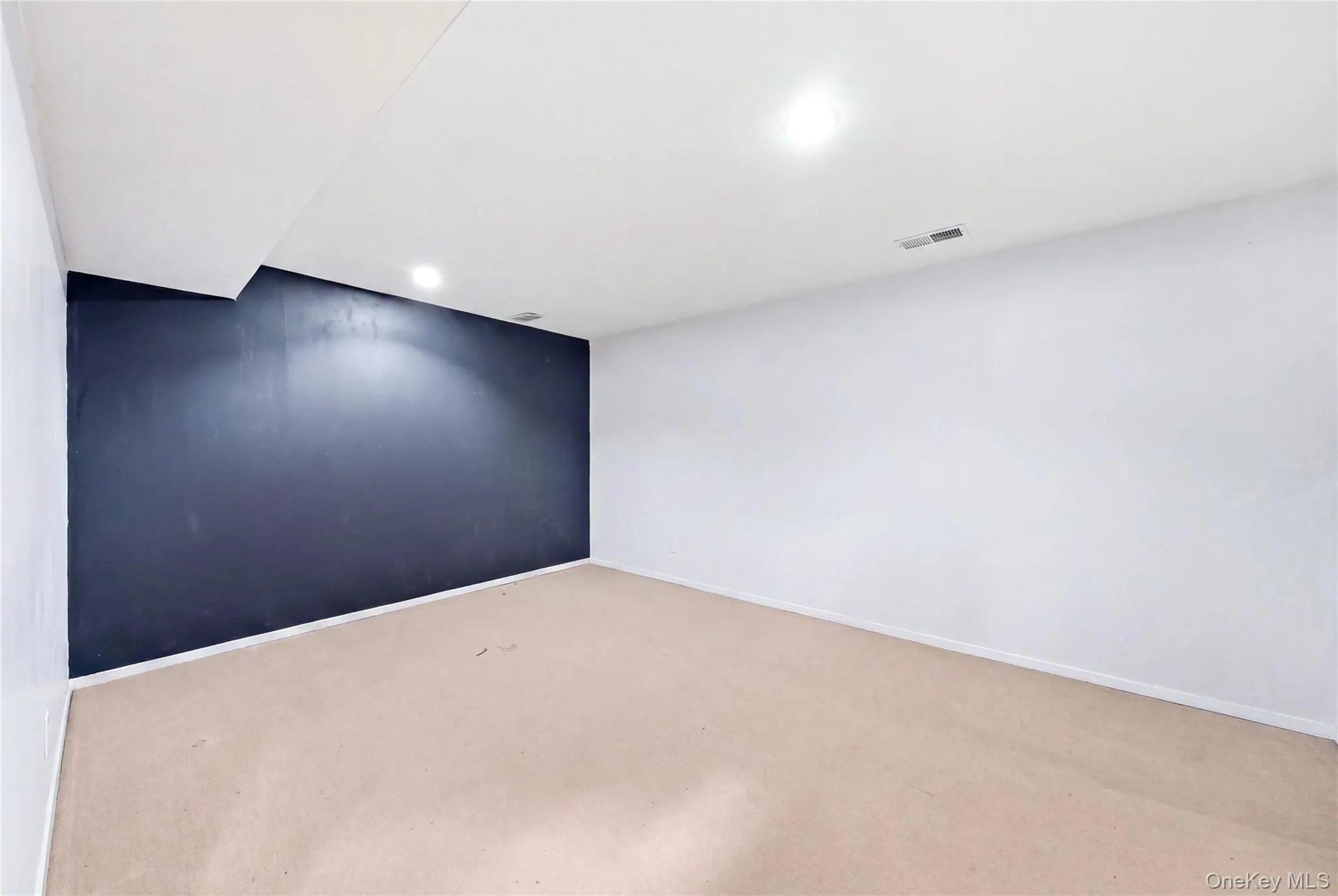 211 Hampton Avenue, Brookhaven, NY, 3 Bedrooms Bedrooms, 6 Rooms Rooms,2 BathroomsBathrooms,Residential,For Rent,Hampton,0,1040438 211 Hampton Avenue, Brookhaven, NY, 3 Bedrooms Bedrooms, 6 Rooms Rooms,2 BathroomsBathrooms,Residential,For Rent,Hampton,0,1040438
