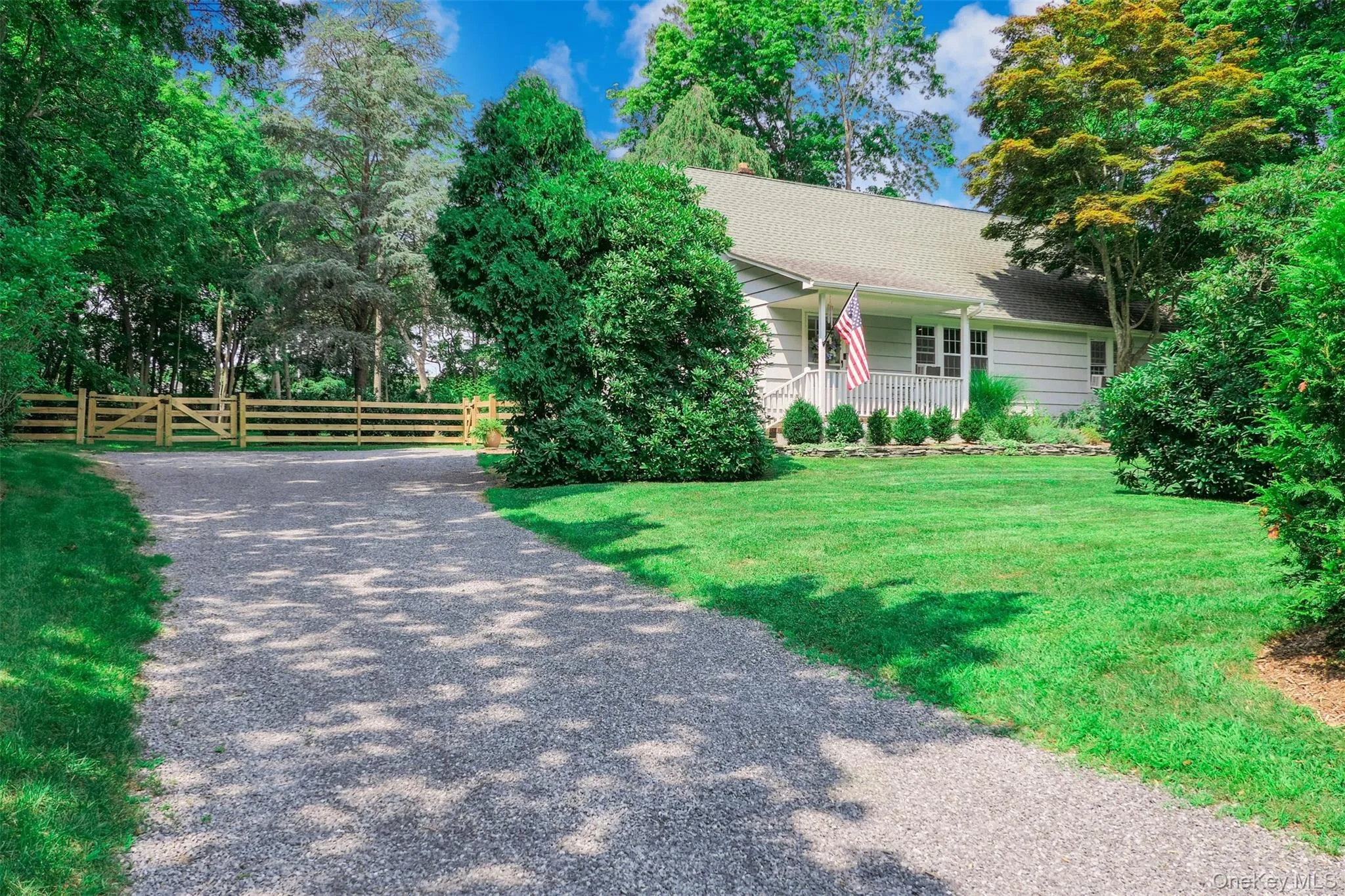 353 Country Road, Brookhaven, NY, 2 Bedrooms Bedrooms, 7 Rooms Rooms,1 BathroomBathrooms,Residential,For Rent,Country,0,1040440 353 Country Road, Brookhaven, NY, 2 Bedrooms Bedrooms, 7 Rooms Rooms,1 BathroomBathrooms,Residential,For Rent,Country,0,1040440