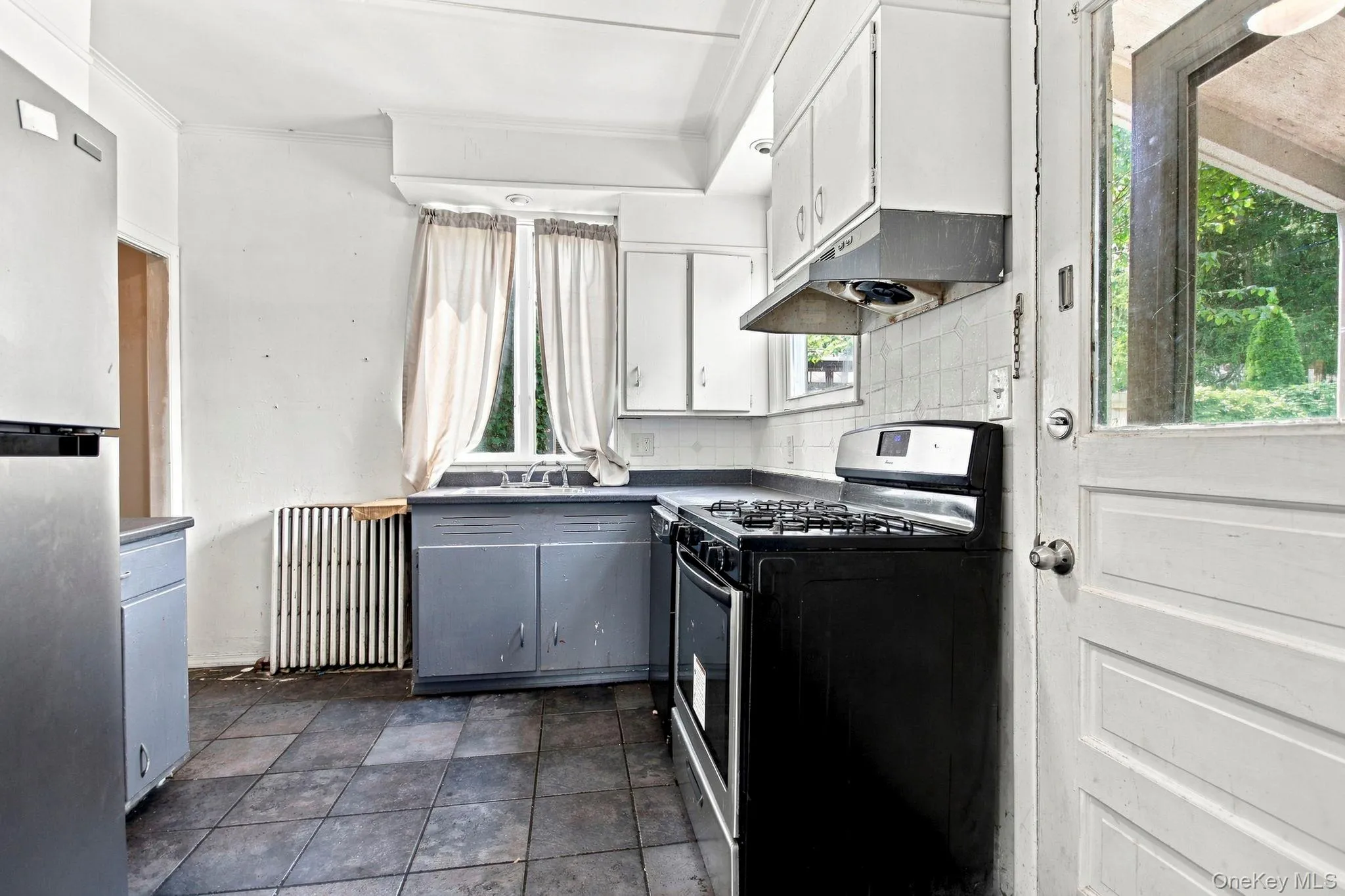 173 Cherry Street, Poughkeepsie, NY, 3 Bedrooms Bedrooms, 7 Rooms Rooms,1 BathroomBathrooms,Residential,For Rent,Cherry,0,1040444 173 Cherry Street, Poughkeepsie, NY, 3 Bedrooms Bedrooms, 7 Rooms Rooms,1 BathroomBathrooms,Residential,For Rent,Cherry,0,1040444