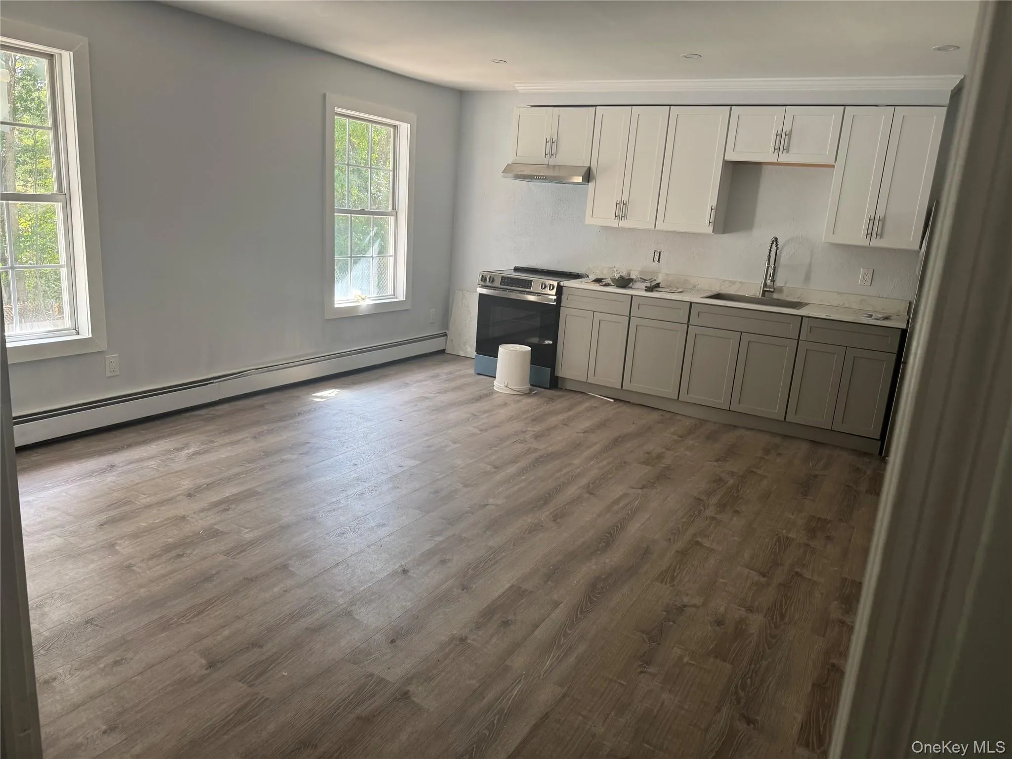 12 Rowe Street, Brookhaven, NY, 3 Bedrooms Bedrooms, 6 Rooms Rooms,1 BathroomBathrooms,Residential Lease,For Rent,Rowe,0,1040445 12 Rowe Street, Brookhaven, NY, 3 Bedrooms Bedrooms, 6 Rooms Rooms,1 BathroomBathrooms,Residential Lease,For Rent,Rowe,0,1040445