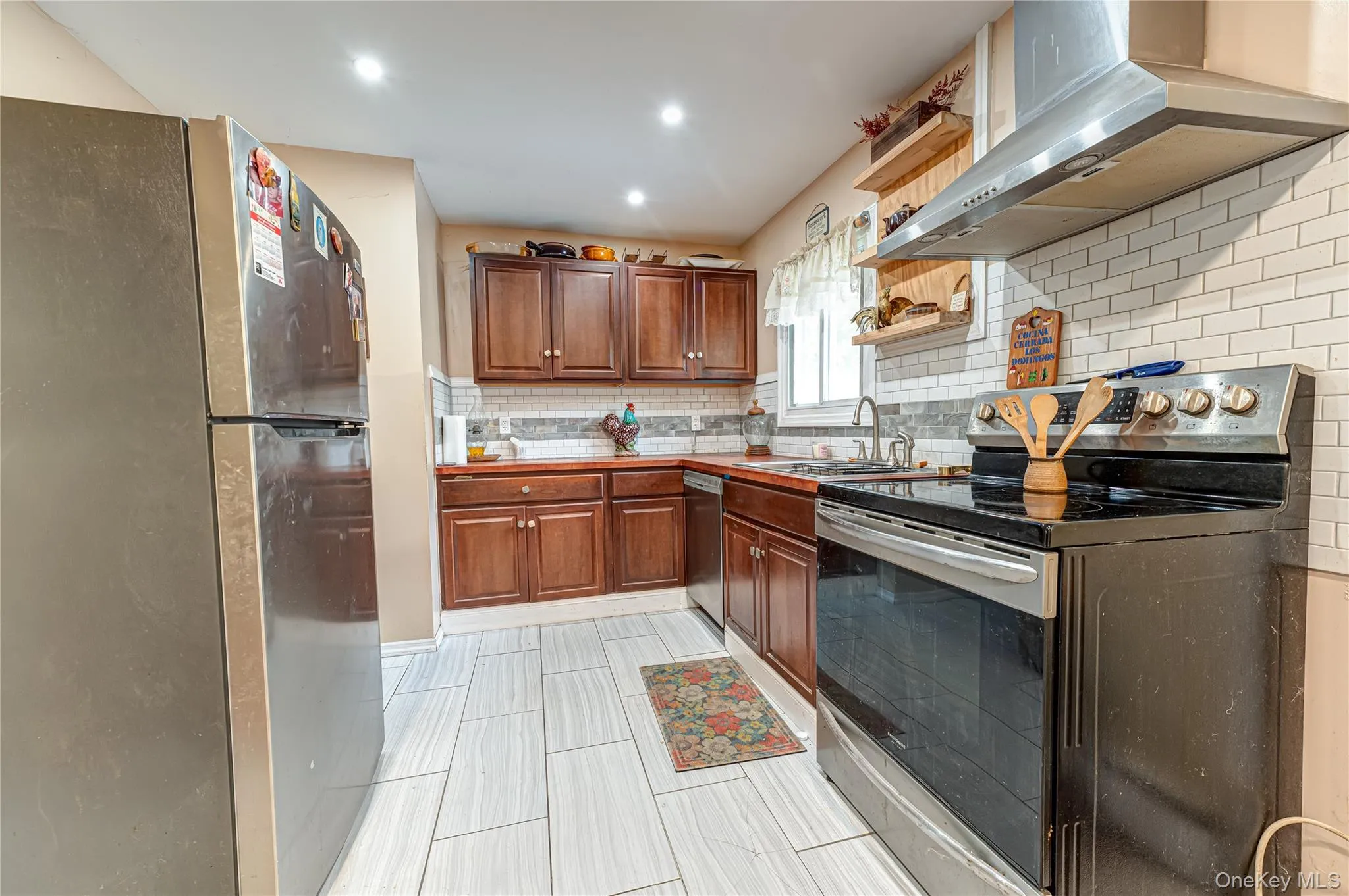 40 Rockland Avenue, Babylon, NY, 5 Bedrooms Bedrooms, 10 Rooms Rooms,2 BathroomsBathrooms,Residential,For Rent,Rockland,0,1040446 40 Rockland Avenue, Babylon, NY, 5 Bedrooms Bedrooms, 10 Rooms Rooms,2 BathroomsBathrooms,Residential,For Rent,Rockland,0,1040446