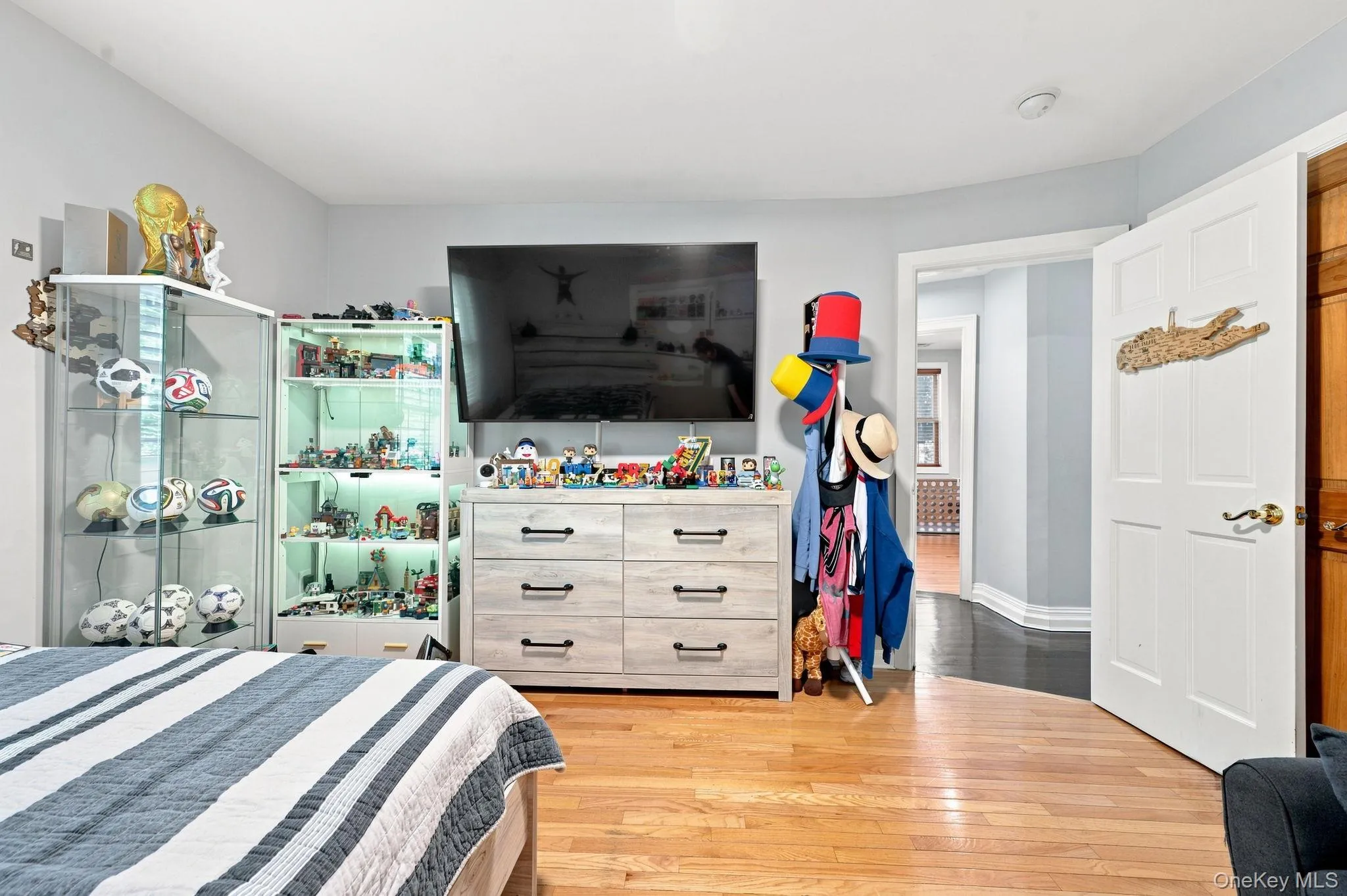 8 Ralph Avenue, Islip, NY, 6 Bedrooms Bedrooms, 10 Rooms Rooms,7 BathroomsBathrooms,Residential,For Rent,Ralph,0,1040448 8 Ralph Avenue, Islip, NY, 6 Bedrooms Bedrooms, 10 Rooms Rooms,7 BathroomsBathrooms,Residential,For Rent,Ralph,0,1040448