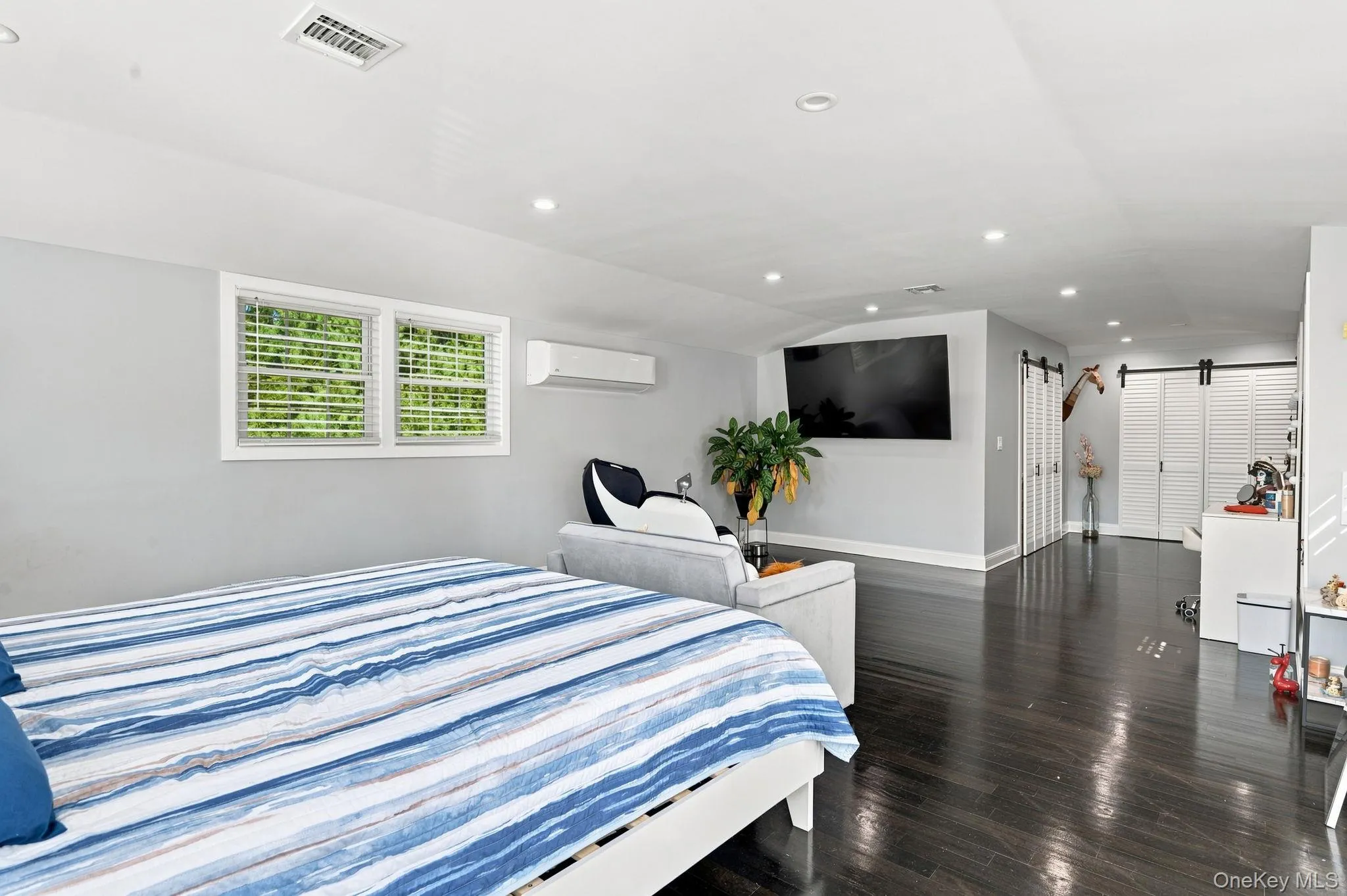 8 Ralph Avenue, Islip, NY, 6 Bedrooms Bedrooms, 10 Rooms Rooms,7 BathroomsBathrooms,Residential,For Rent,Ralph,0,1040448 8 Ralph Avenue, Islip, NY, 6 Bedrooms Bedrooms, 10 Rooms Rooms,7 BathroomsBathrooms,Residential,For Rent,Ralph,0,1040448