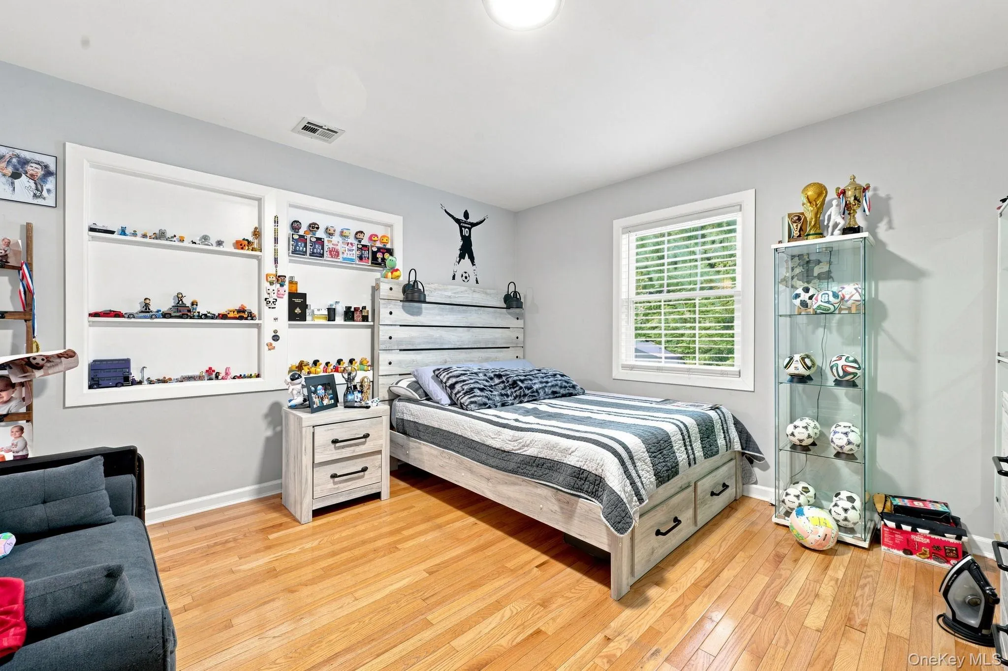 8 Ralph Avenue, Islip, NY, 6 Bedrooms Bedrooms, 10 Rooms Rooms,7 BathroomsBathrooms,Residential,For Rent,Ralph,0,1040448 8 Ralph Avenue, Islip, NY, 6 Bedrooms Bedrooms, 10 Rooms Rooms,7 BathroomsBathrooms,Residential,For Rent,Ralph,0,1040448