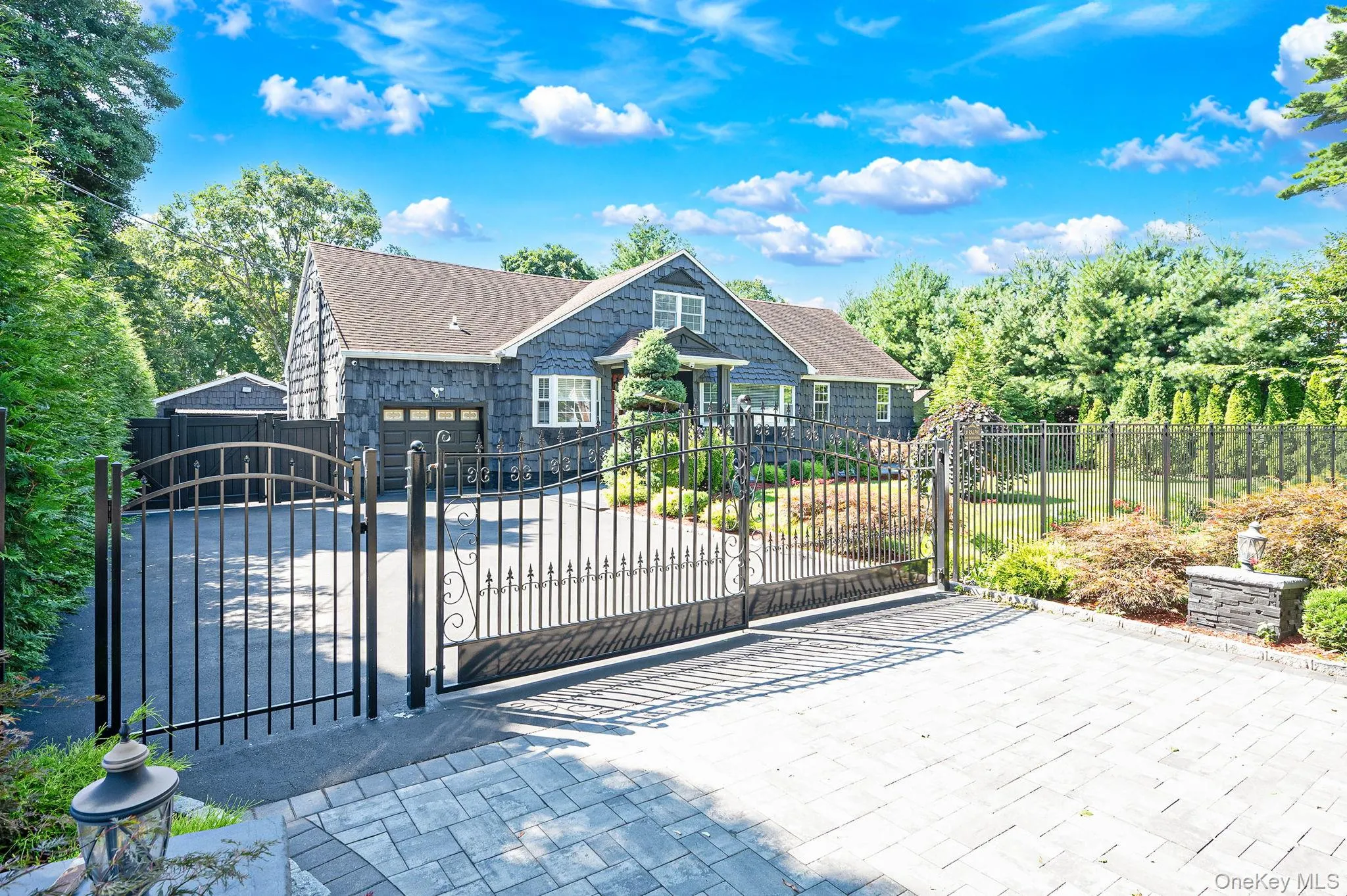 8 Ralph Avenue, Islip, NY, 6 Bedrooms Bedrooms, 10 Rooms Rooms,7 BathroomsBathrooms,Residential,For Rent,Ralph,0,1040448 8 Ralph Avenue, Islip, NY, 6 Bedrooms Bedrooms, 10 Rooms Rooms,7 BathroomsBathrooms,Residential,For Rent,Ralph,0,1040448