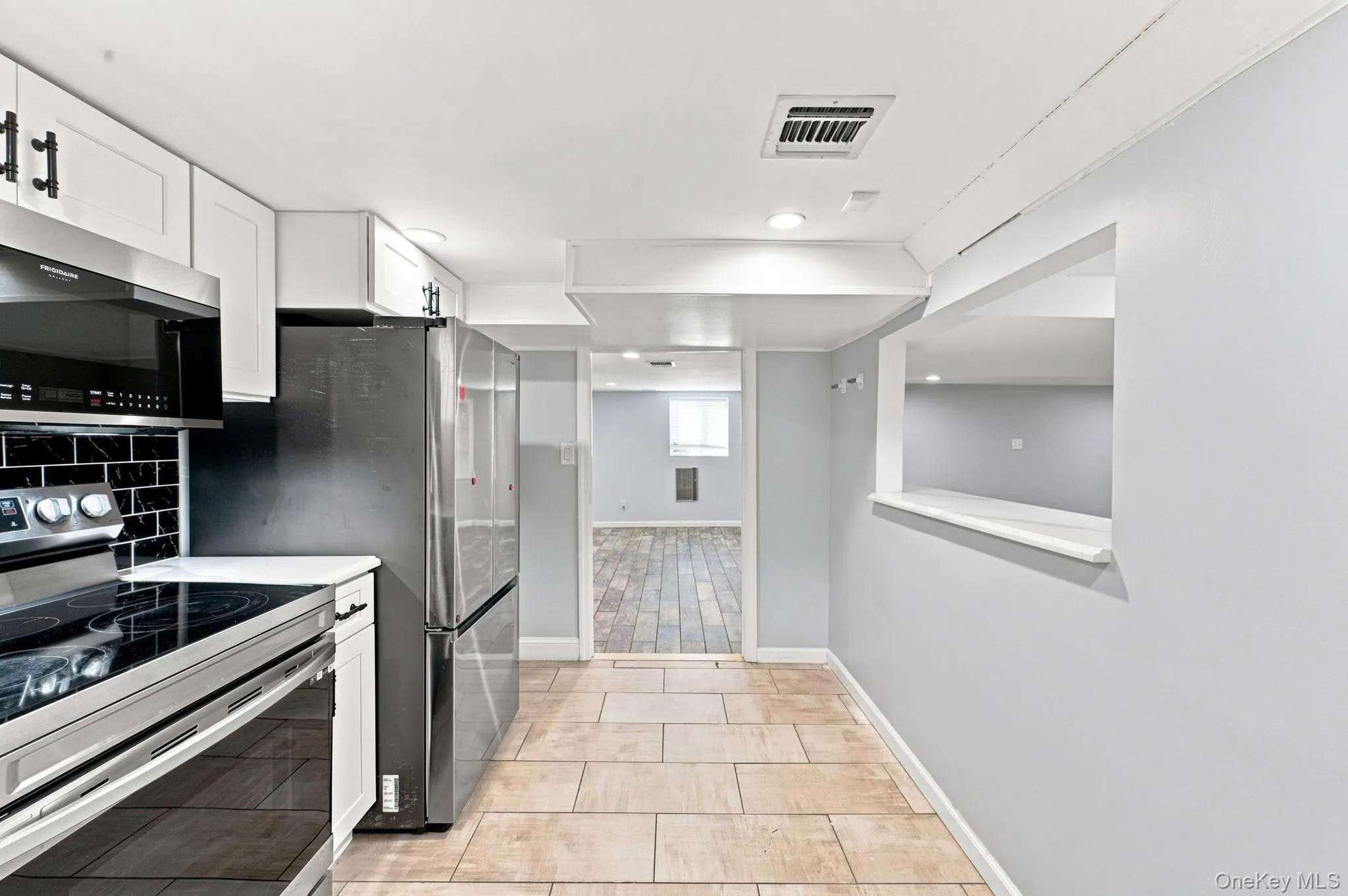 8 Ralph Avenue, Islip, NY, 6 Bedrooms Bedrooms, 10 Rooms Rooms,7 BathroomsBathrooms,Residential,For Rent,Ralph,0,1040448 8 Ralph Avenue, Islip, NY, 6 Bedrooms Bedrooms, 10 Rooms Rooms,7 BathroomsBathrooms,Residential,For Rent,Ralph,0,1040448