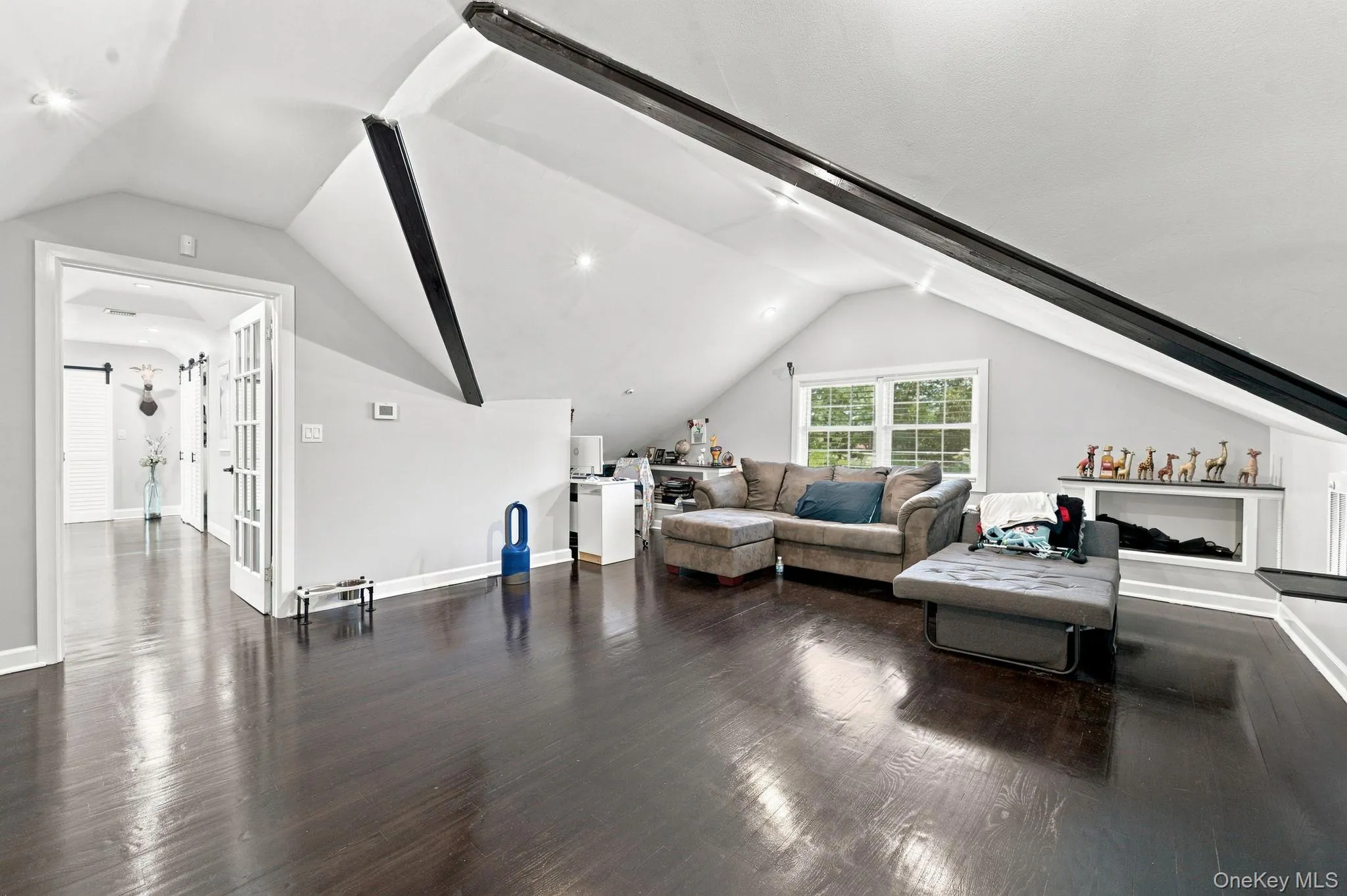 8 Ralph Avenue, Islip, NY, 6 Bedrooms Bedrooms, 10 Rooms Rooms,7 BathroomsBathrooms,Residential,For Rent,Ralph,0,1040448 8 Ralph Avenue, Islip, NY, 6 Bedrooms Bedrooms, 10 Rooms Rooms,7 BathroomsBathrooms,Residential,For Rent,Ralph,0,1040448