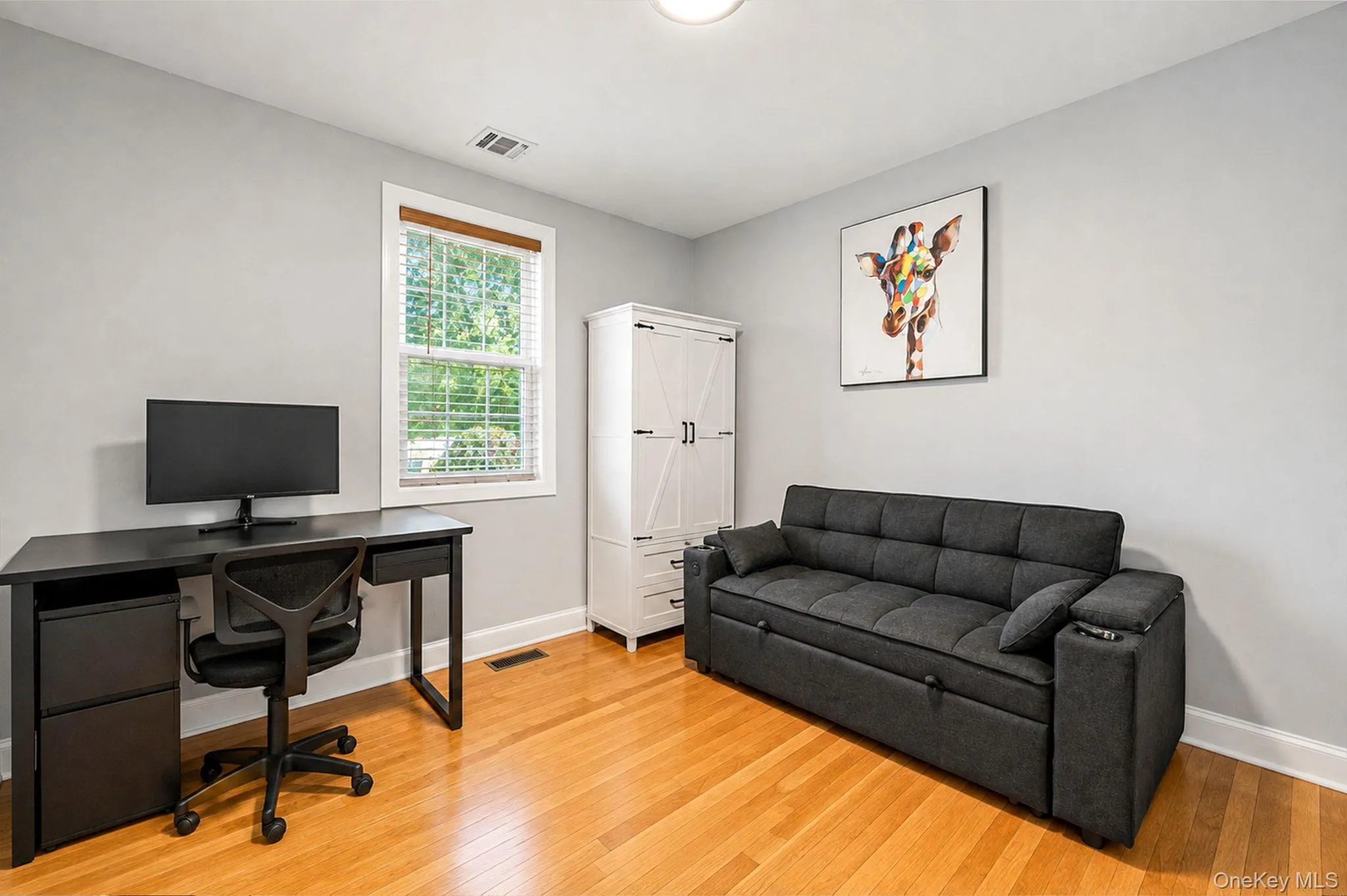 8 Ralph Avenue, Islip, NY, 6 Bedrooms Bedrooms, 10 Rooms Rooms,7 BathroomsBathrooms,Residential,For Rent,Ralph,0,1040448 8 Ralph Avenue, Islip, NY, 6 Bedrooms Bedrooms, 10 Rooms Rooms,7 BathroomsBathrooms,Residential,For Rent,Ralph,0,1040448