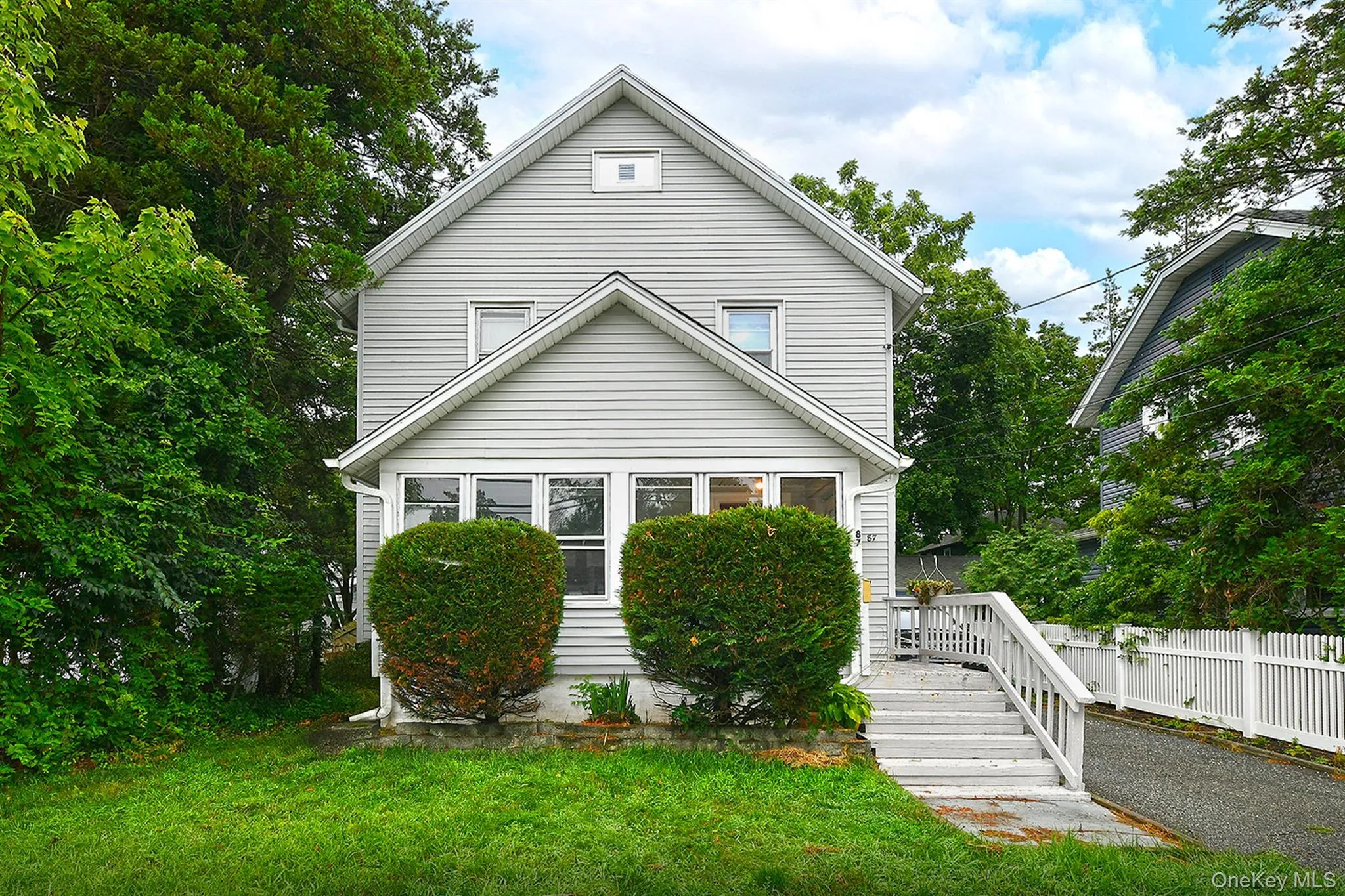 87 Olive Street, Huntington, NY, 4 Bedrooms Bedrooms, 8 Rooms Rooms,2 BathroomsBathrooms,Residential,For Rent,Olive,0,1040449 87 Olive Street, Huntington, NY, 4 Bedrooms Bedrooms, 8 Rooms Rooms,2 BathroomsBathrooms,Residential,For Rent,Olive,0,1040449