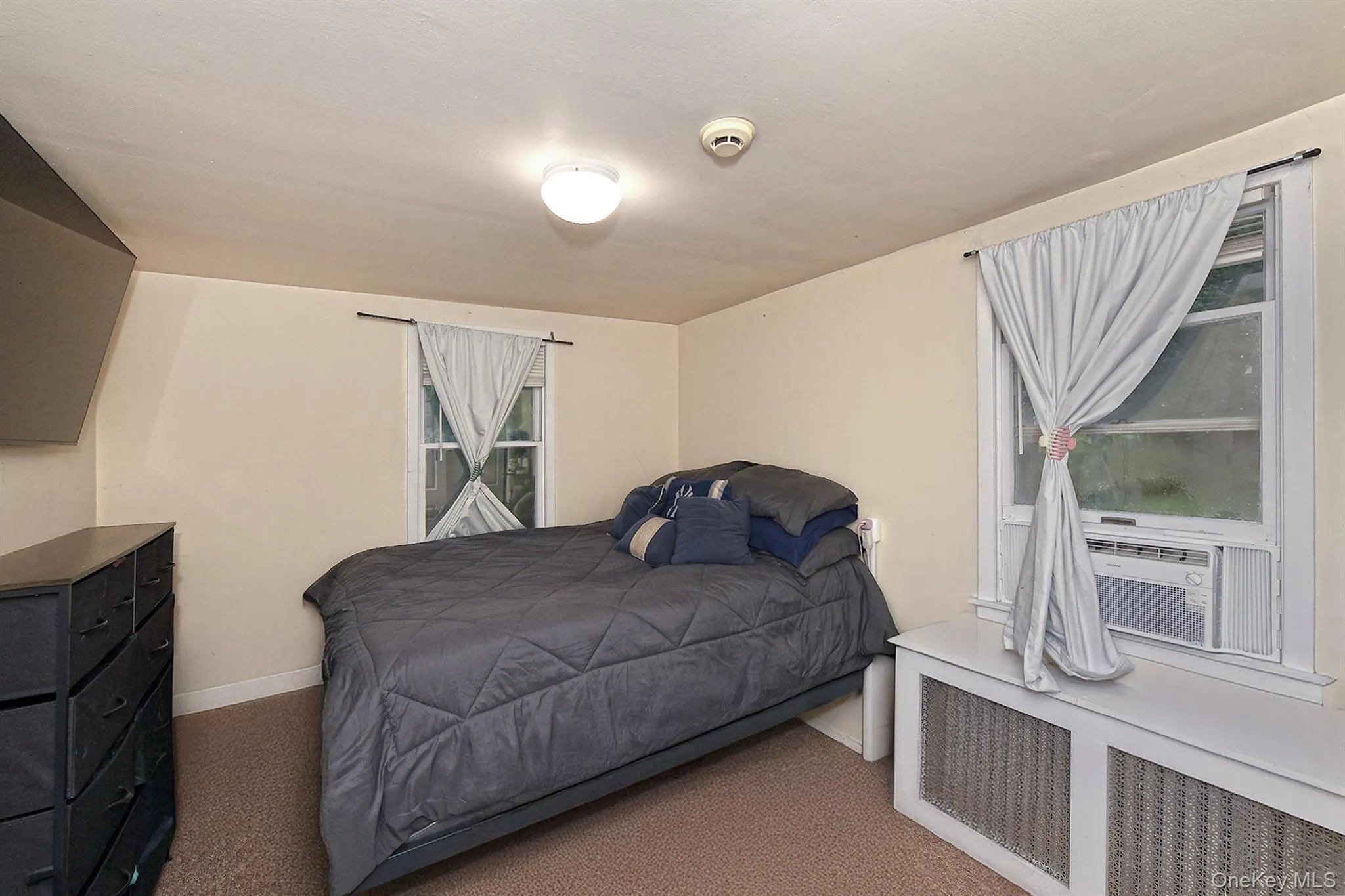 87 Olive Street, Huntington, NY, 4 Bedrooms Bedrooms, 8 Rooms Rooms,2 BathroomsBathrooms,Residential,For Rent,Olive,0,1040449 87 Olive Street, Huntington, NY, 4 Bedrooms Bedrooms, 8 Rooms Rooms,2 BathroomsBathrooms,Residential,For Rent,Olive,0,1040449