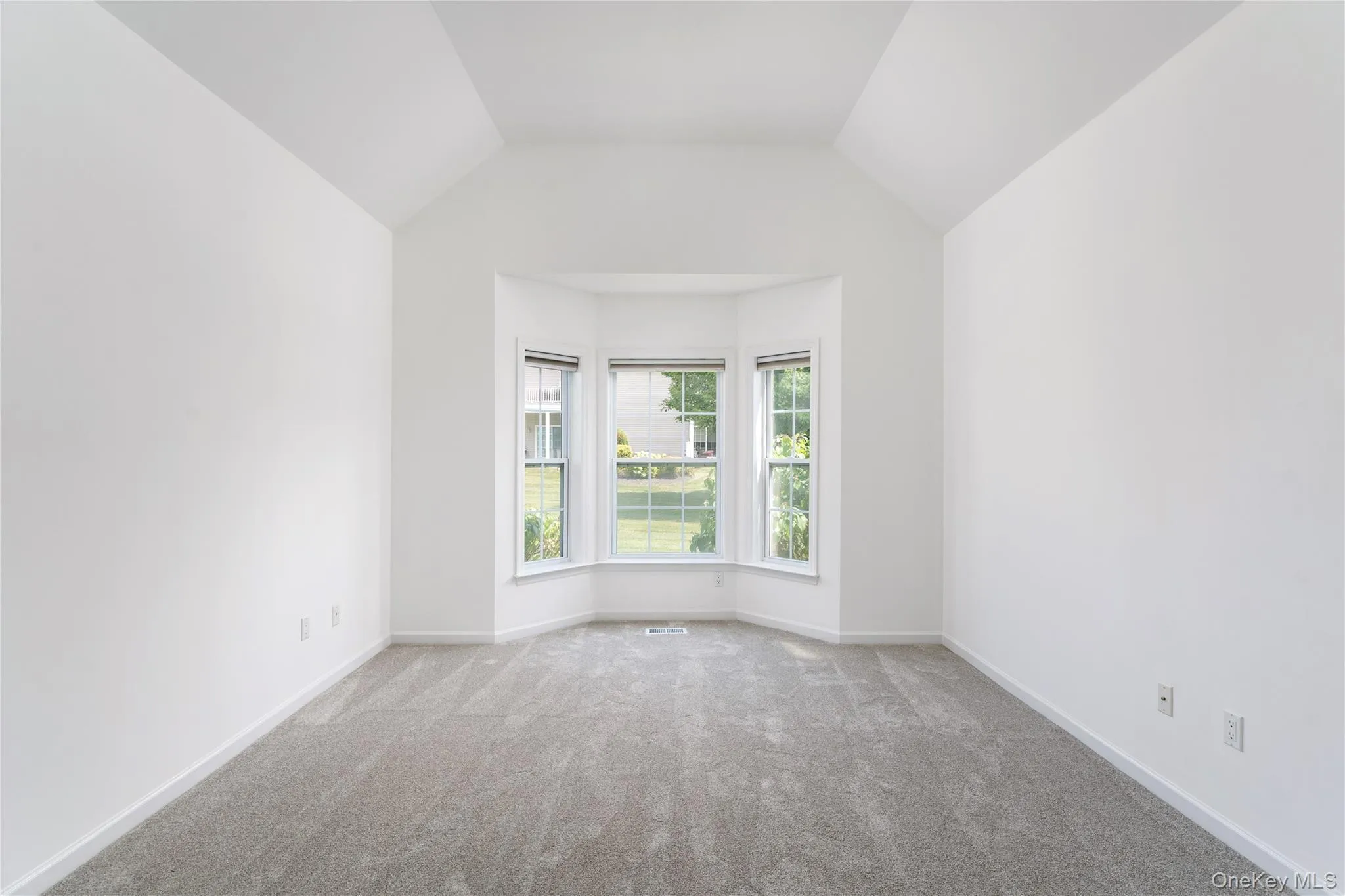 7 Pond Circle, Brookhaven, NY, 2 Bedrooms Bedrooms, 5 Rooms Rooms,2 BathroomsBathrooms,Residential,For Rent,Pond,0,1040452 7 Pond Circle, Brookhaven, NY, 2 Bedrooms Bedrooms, 5 Rooms Rooms,2 BathroomsBathrooms,Residential,For Rent,Pond,0,1040452