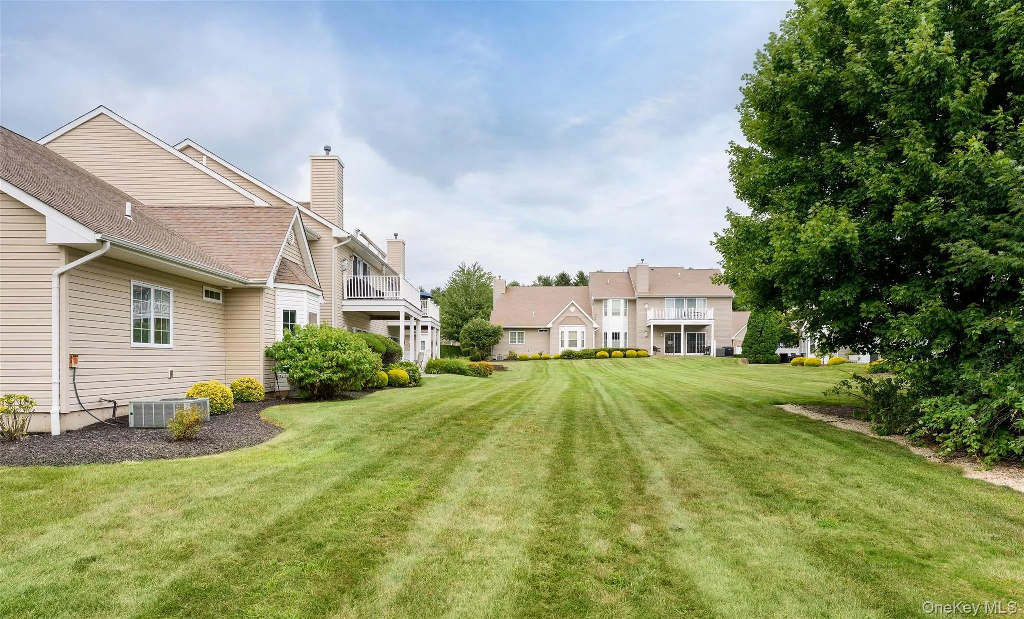 7 Pond Circle, Brookhaven, NY, 2 Bedrooms Bedrooms, 5 Rooms Rooms,2 BathroomsBathrooms,Residential,For Rent,Pond,0,1040452 7 Pond Circle, Brookhaven, NY, 2 Bedrooms Bedrooms, 5 Rooms Rooms,2 BathroomsBathrooms,Residential,For Rent,Pond,0,1040452