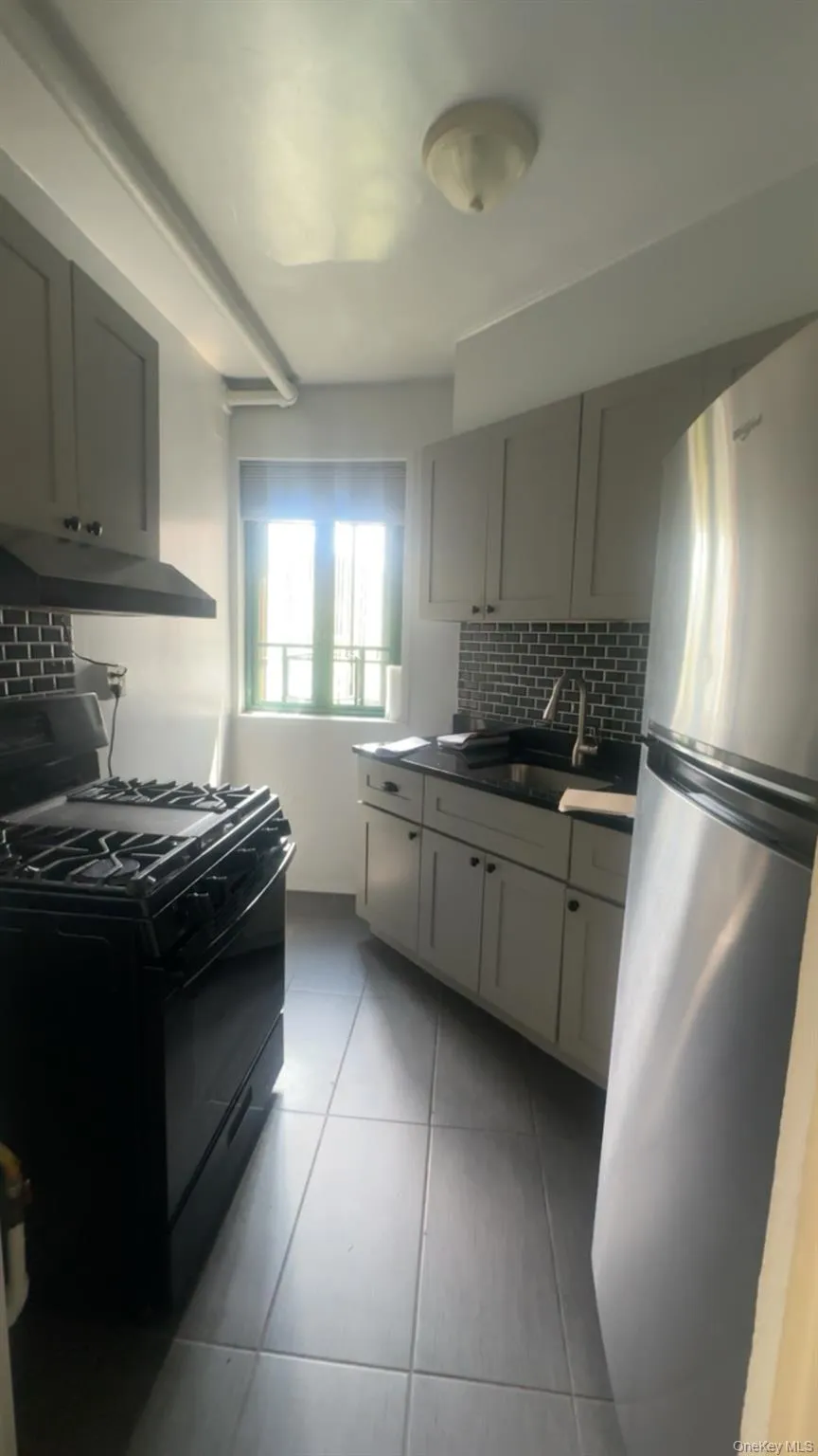 1530 Archer Road, New York, NY, 2 Bedrooms Bedrooms, 4 Rooms Rooms,1 BathroomBathrooms,Residential,For Rent,Archer,0,1040454 1530 Archer Road, New York, NY, 2 Bedrooms Bedrooms, 4 Rooms Rooms,1 BathroomBathrooms,Residential,For Rent,Archer,0,1040454