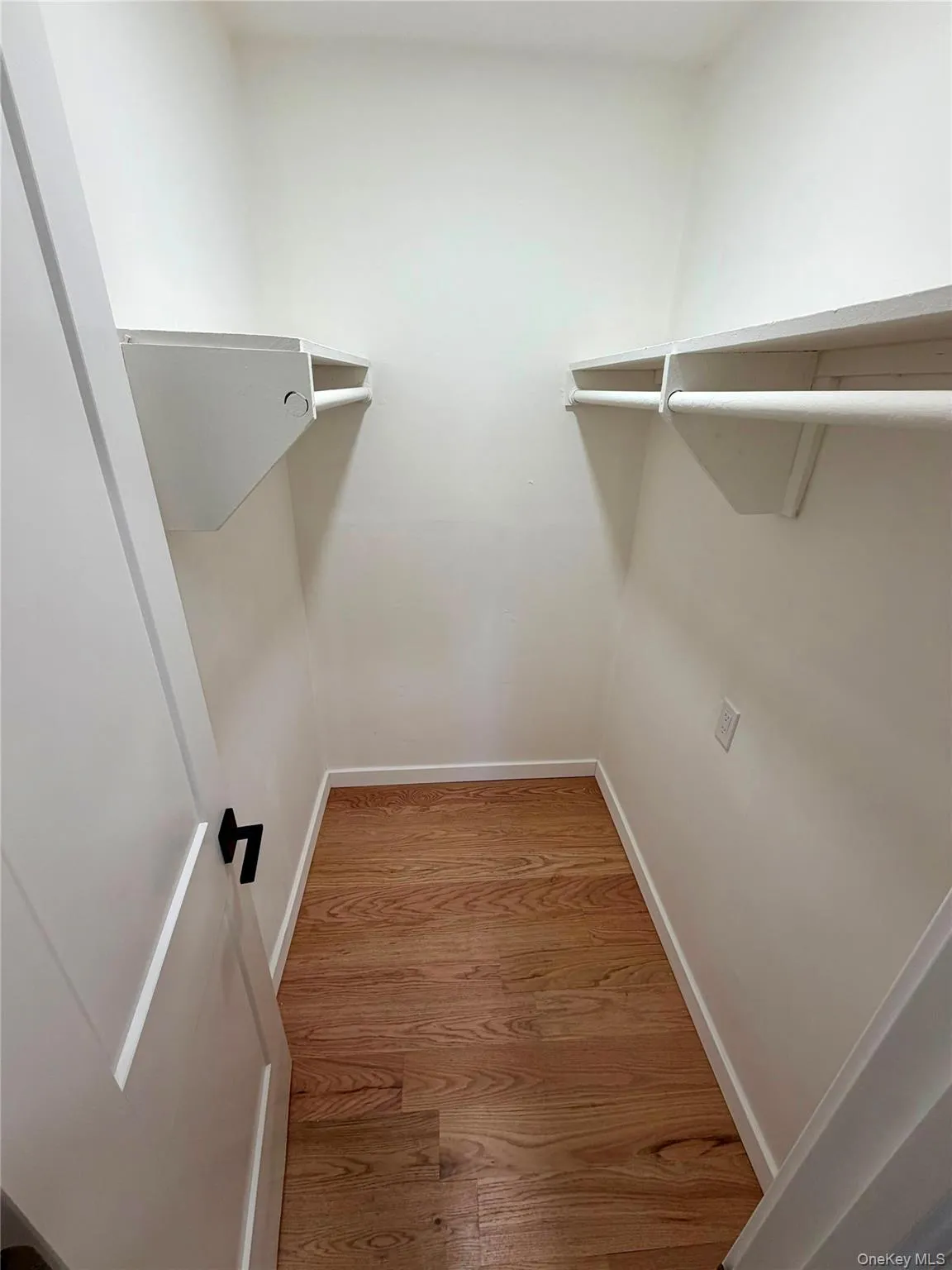 57 Adams Road, Islip, NY, 1 Bedroom Bedrooms, 6 Rooms Rooms,1 BathroomBathrooms,Residential,For Rent,Adams,0,1040456 57 Adams Road, Islip, NY, 1 Bedroom Bedrooms, 6 Rooms Rooms,1 BathroomBathrooms,Residential,For Rent,Adams,0,1040456