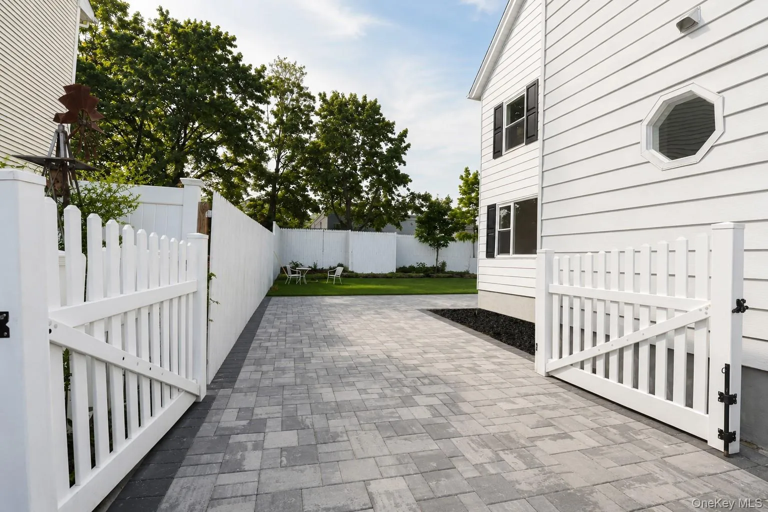 82 Vernon Avenue, Oyster Bay, NY, 5 Bedrooms Bedrooms, 13 Rooms Rooms,4 BathroomsBathrooms,Residential,For Rent,Vernon,0,1040459 82 Vernon Avenue, Oyster Bay, NY, 5 Bedrooms Bedrooms, 13 Rooms Rooms,4 BathroomsBathrooms,Residential,For Rent,Vernon,0,1040459
