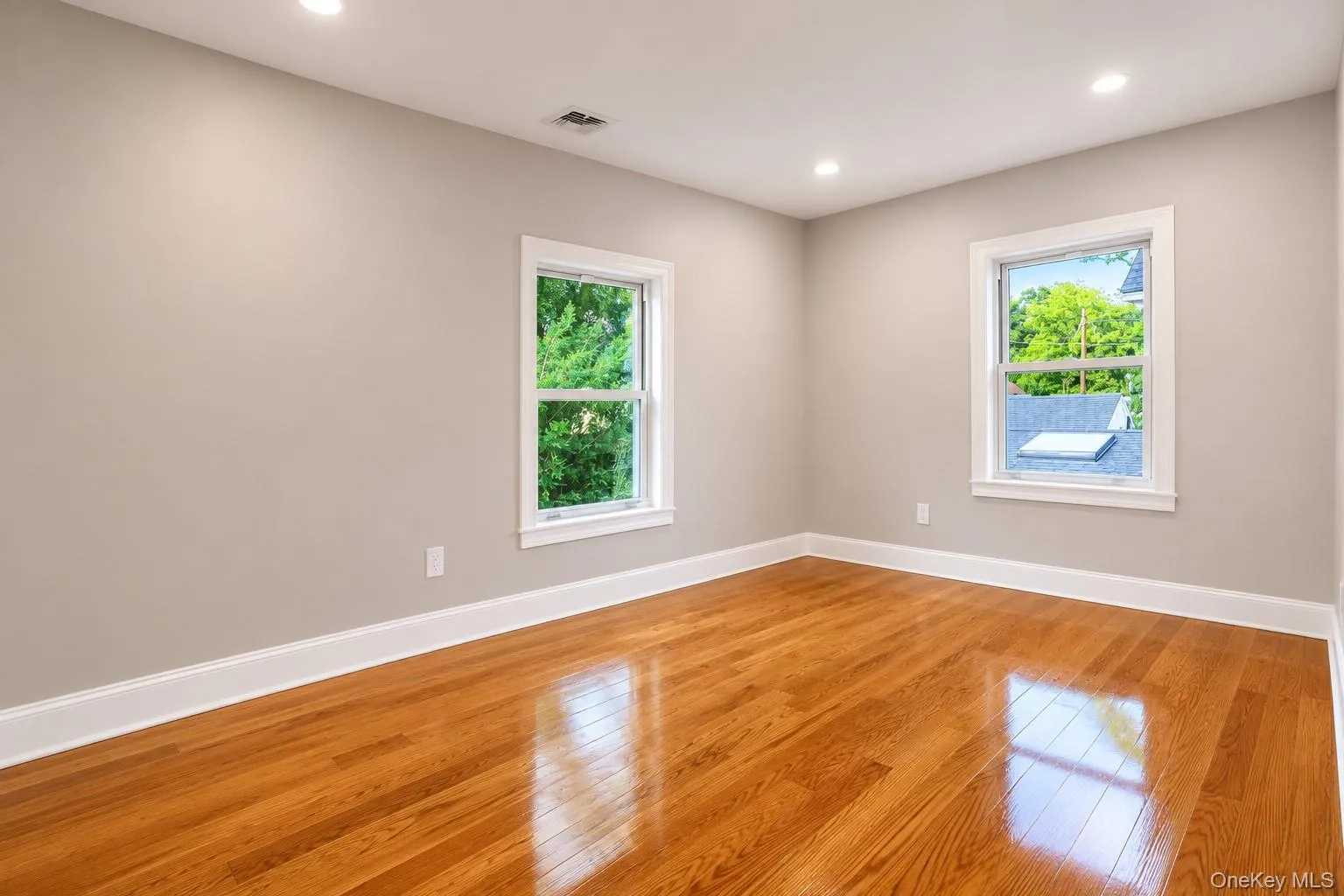 82 Vernon Avenue, Oyster Bay, NY, 5 Bedrooms Bedrooms, 13 Rooms Rooms,4 BathroomsBathrooms,Residential,For Rent,Vernon,0,1040459 82 Vernon Avenue, Oyster Bay, NY, 5 Bedrooms Bedrooms, 13 Rooms Rooms,4 BathroomsBathrooms,Residential,For Rent,Vernon,0,1040459