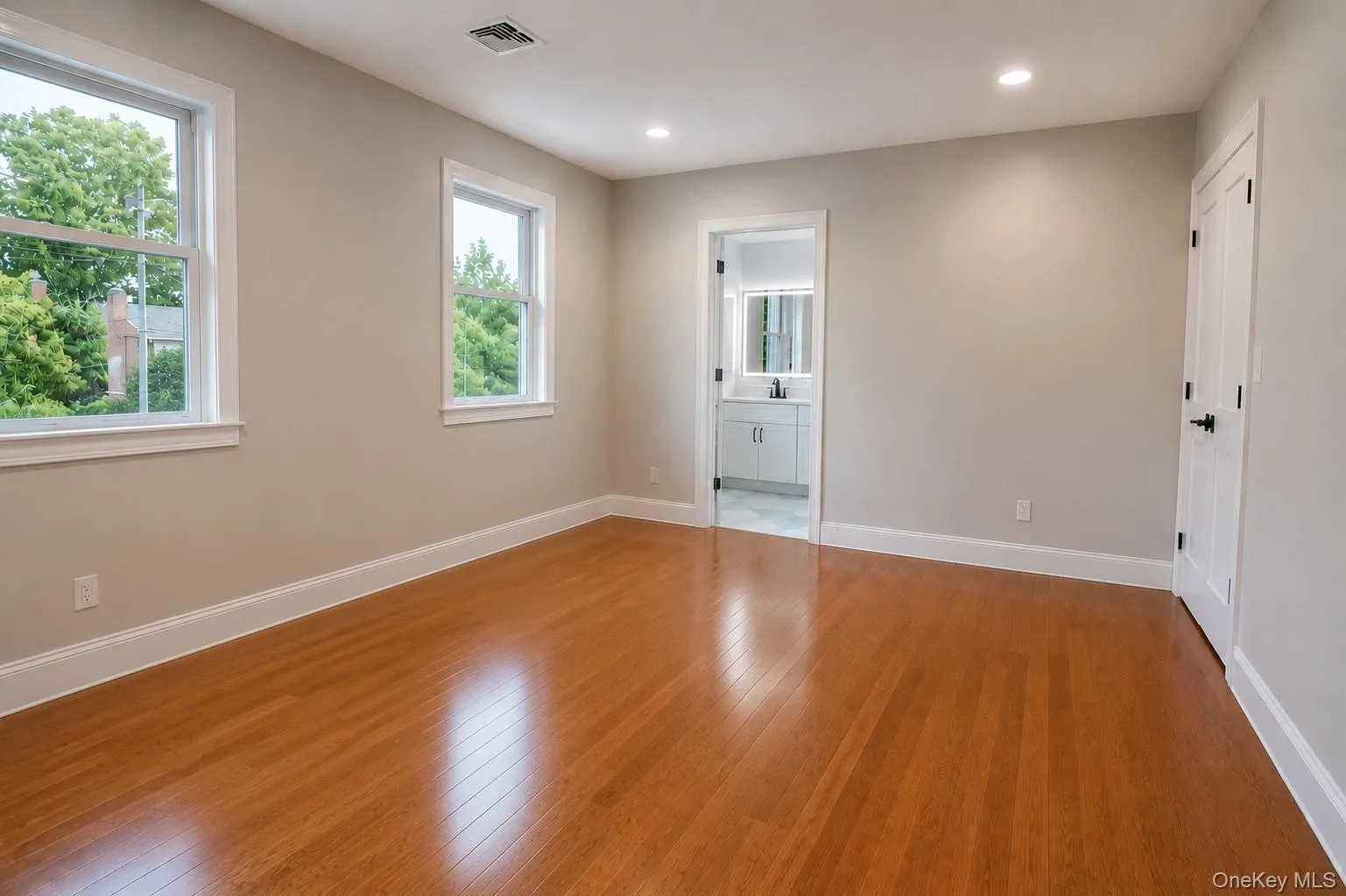 82 Vernon Avenue, Oyster Bay, NY, 5 Bedrooms Bedrooms, 13 Rooms Rooms,4 BathroomsBathrooms,Residential,For Rent,Vernon,0,1040459 82 Vernon Avenue, Oyster Bay, NY, 5 Bedrooms Bedrooms, 13 Rooms Rooms,4 BathroomsBathrooms,Residential,For Rent,Vernon,0,1040459