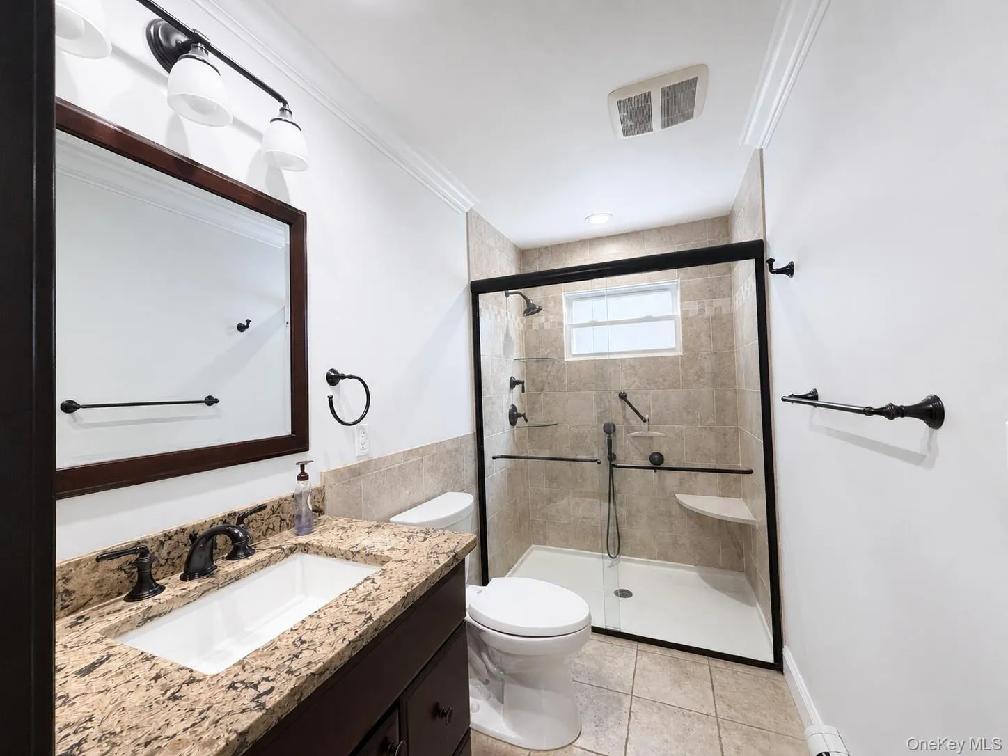 40 Edgewood Road, North Hempstead, NY, 3 Bedrooms Bedrooms, 6 Rooms Rooms,1 BathroomBathrooms,Residential Lease,For Rent,Edgewood,0,1040461 40 Edgewood Road, North Hempstead, NY, 3 Bedrooms Bedrooms, 6 Rooms Rooms,1 BathroomBathrooms,Residential Lease,For Rent,Edgewood,0,1040461