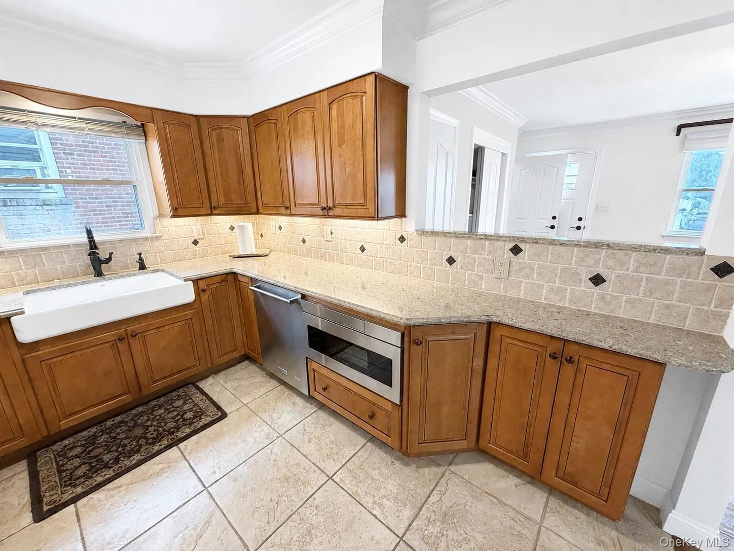 40 Edgewood Road, North Hempstead, NY, 3 Bedrooms Bedrooms, 6 Rooms Rooms,1 BathroomBathrooms,Residential Lease,For Rent,Edgewood,0,1040461 40 Edgewood Road, North Hempstead, NY, 3 Bedrooms Bedrooms, 6 Rooms Rooms,1 BathroomBathrooms,Residential Lease,For Rent,Edgewood,0,1040461