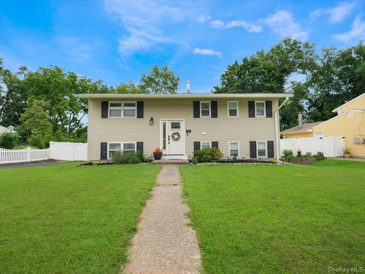 47 Chestnut Oval, Orangetown, NY, 4 Bedrooms Bedrooms, 7 Rooms Rooms,2 BathroomsBathrooms,Residential,For Rent,Chestnut,0,1040463 47 Chestnut Oval, Orangetown, NY, 4 Bedrooms Bedrooms, 7 Rooms Rooms,2 BathroomsBathrooms,Residential,For Rent,Chestnut,0,1040463