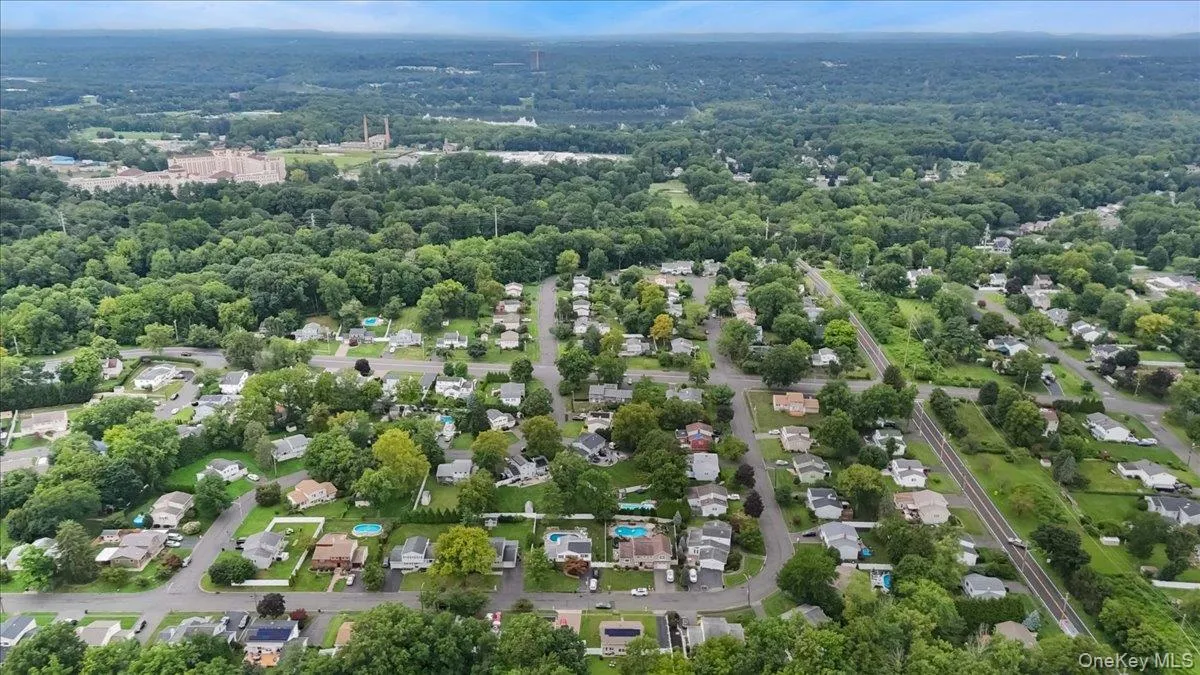 47 Chestnut Oval, Orangetown, NY, 4 Bedrooms Bedrooms, 7 Rooms Rooms,2 BathroomsBathrooms,Residential,For Rent,Chestnut,0,1040463 47 Chestnut Oval, Orangetown, NY, 4 Bedrooms Bedrooms, 7 Rooms Rooms,2 BathroomsBathrooms,Residential,For Rent,Chestnut,0,1040463
