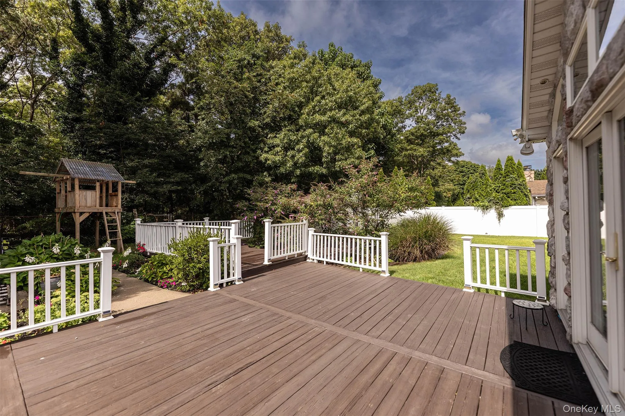 24 Gainsborough Road, Islip, NY, 5 Bedrooms Bedrooms, 9 Rooms Rooms,2 BathroomsBathrooms,Residential,For Rent,Gainsborough,0,1040465 24 Gainsborough Road, Islip, NY, 5 Bedrooms Bedrooms, 9 Rooms Rooms,2 BathroomsBathrooms,Residential,For Rent,Gainsborough,0,1040465