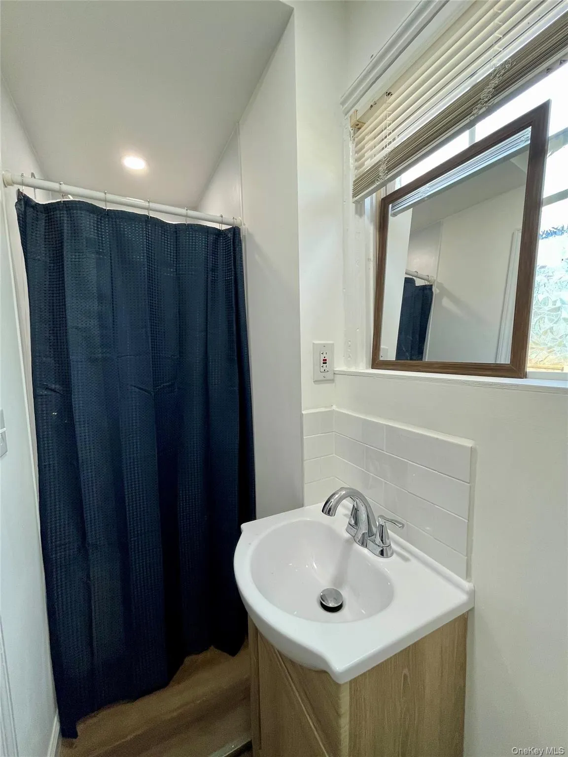 Bathroom Bathroom