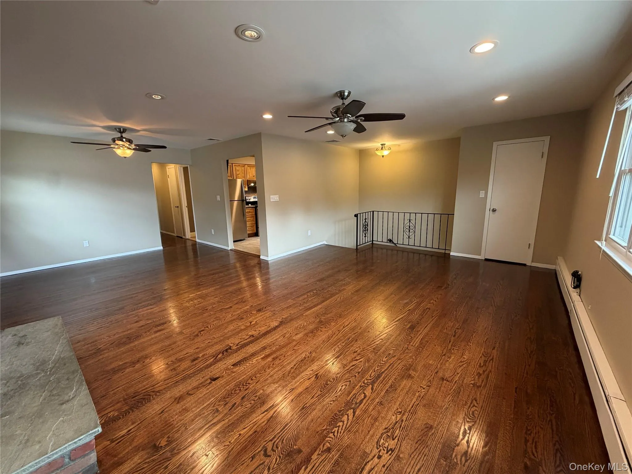 40 Edgewood Road, North Hempstead, NY, 3 Bedrooms Bedrooms, 6 Rooms Rooms,1 BathroomBathrooms,Residential Lease,For Rent,Edgewood,0,1040469 40 Edgewood Road, North Hempstead, NY, 3 Bedrooms Bedrooms, 6 Rooms Rooms,1 BathroomBathrooms,Residential Lease,For Rent,Edgewood,0,1040469