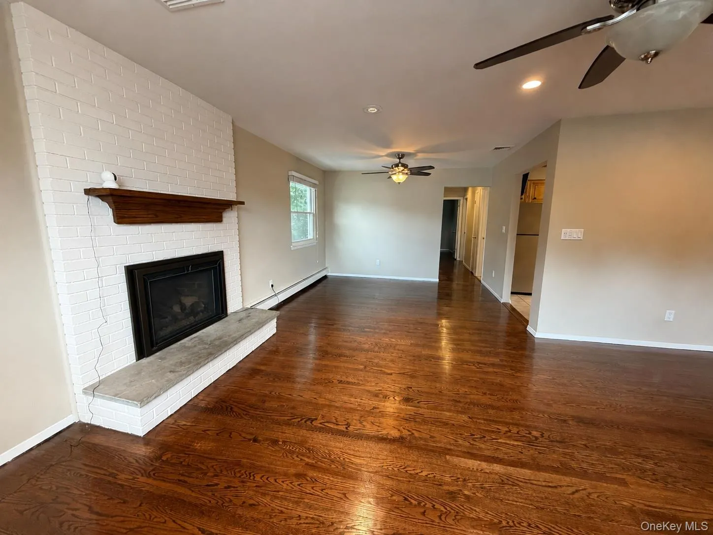40 Edgewood Road, North Hempstead, NY, 3 Bedrooms Bedrooms, 6 Rooms Rooms,1 BathroomBathrooms,Residential Lease,For Rent,Edgewood,0,1040469 40 Edgewood Road, North Hempstead, NY, 3 Bedrooms Bedrooms, 6 Rooms Rooms,1 BathroomBathrooms,Residential Lease,For Rent,Edgewood,0,1040469