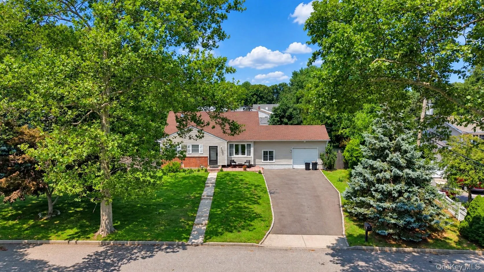 23 Riviera Drive, Smithtown, NY, 3 Bedrooms Bedrooms, 3 Rooms Rooms,2 BathroomsBathrooms,Residential,For Rent,Riviera,0,1040470 23 Riviera Drive, Smithtown, NY, 3 Bedrooms Bedrooms, 3 Rooms Rooms,2 BathroomsBathrooms,Residential,For Rent,Riviera,0,1040470
