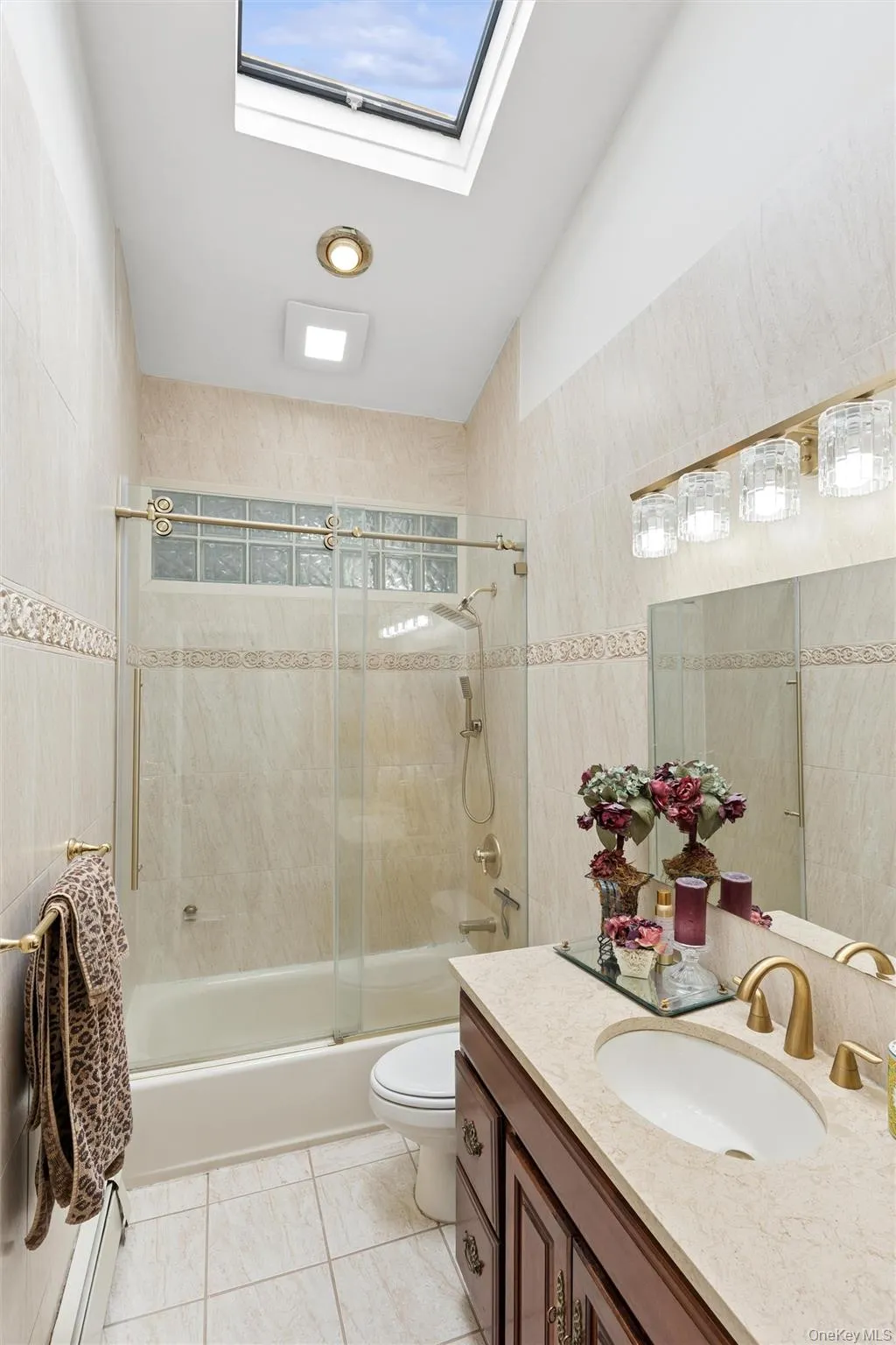 2917 Len Drive, Hempstead, NY, 4 Bedrooms Bedrooms, 9 Rooms Rooms,3 BathroomsBathrooms,Residential,For Rent,Len,0,1040471 2917 Len Drive, Hempstead, NY, 4 Bedrooms Bedrooms, 9 Rooms Rooms,3 BathroomsBathrooms,Residential,For Rent,Len,0,1040471