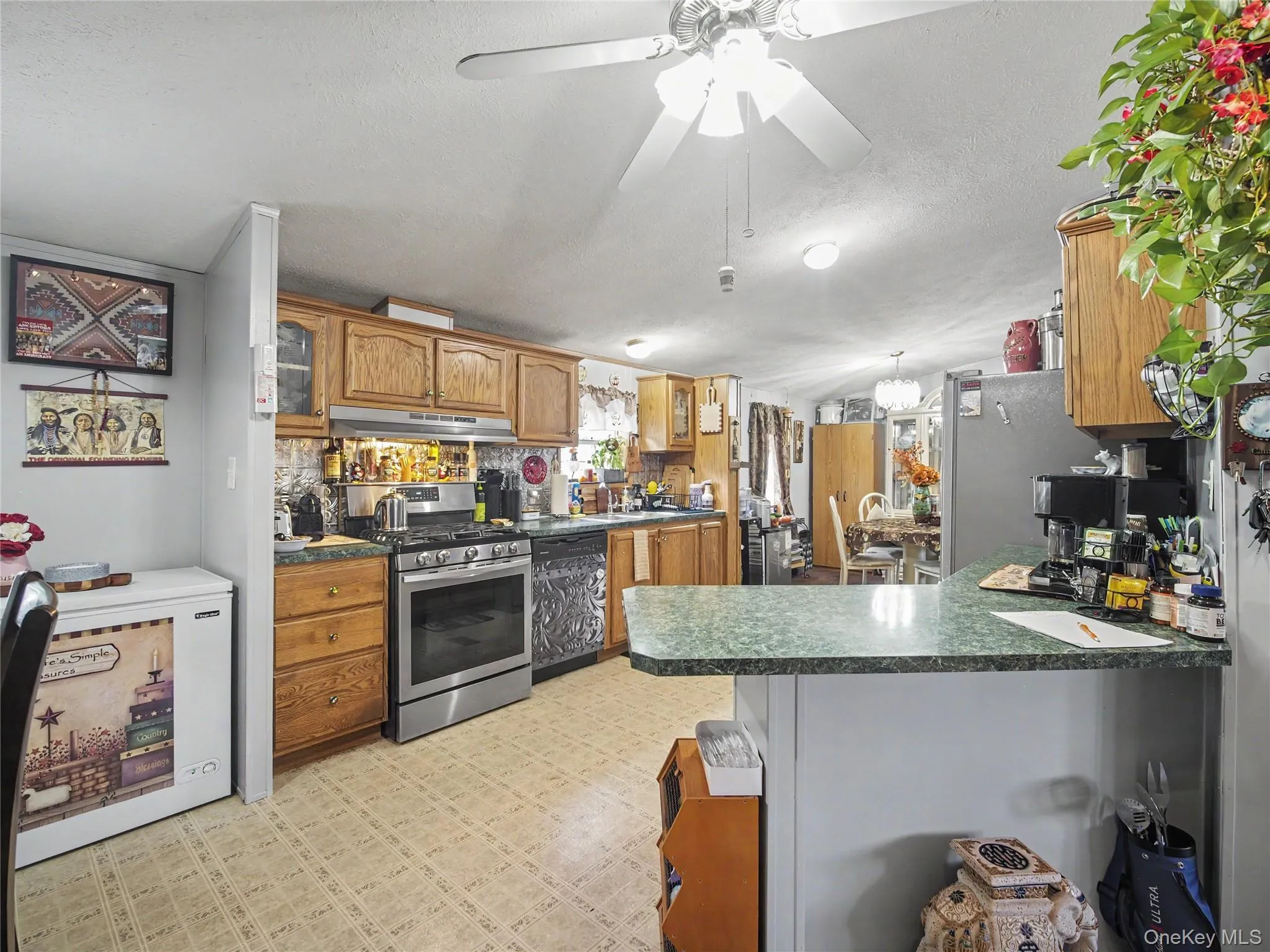 6 Hopf, Clarkstown, NY, 4 Bedrooms Bedrooms, 7 Rooms Rooms,2 BathroomsBathrooms,Residential,For Rent,Hopf,0,1040472 6 Hopf, Clarkstown, NY, 4 Bedrooms Bedrooms, 7 Rooms Rooms,2 BathroomsBathrooms,Residential,For Rent,Hopf,0,1040472
