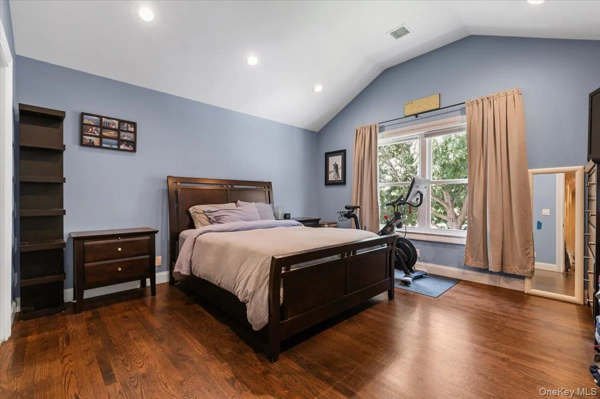 23 Cambridge Avenue, Oyster Bay, NY, 4 Bedrooms Bedrooms, 7 Rooms Rooms,2 BathroomsBathrooms,Residential,For Rent,Cambridge,0,1040473 23 Cambridge Avenue, Oyster Bay, NY, 4 Bedrooms Bedrooms, 7 Rooms Rooms,2 BathroomsBathrooms,Residential,For Rent,Cambridge,0,1040473
