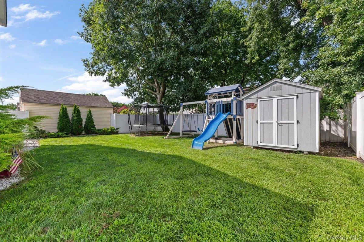23 Cambridge Avenue, Oyster Bay, NY, 4 Bedrooms Bedrooms, 7 Rooms Rooms,2 BathroomsBathrooms,Residential,For Rent,Cambridge,0,1040473 23 Cambridge Avenue, Oyster Bay, NY, 4 Bedrooms Bedrooms, 7 Rooms Rooms,2 BathroomsBathrooms,Residential,For Rent,Cambridge,0,1040473