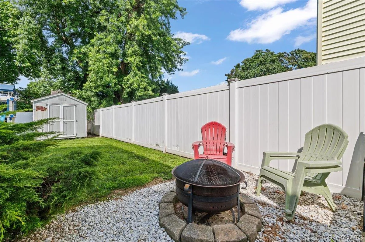 23 Cambridge Avenue, Oyster Bay, NY, 4 Bedrooms Bedrooms, 7 Rooms Rooms,2 BathroomsBathrooms,Residential,For Rent,Cambridge,0,1040473 23 Cambridge Avenue, Oyster Bay, NY, 4 Bedrooms Bedrooms, 7 Rooms Rooms,2 BathroomsBathrooms,Residential,For Rent,Cambridge,0,1040473