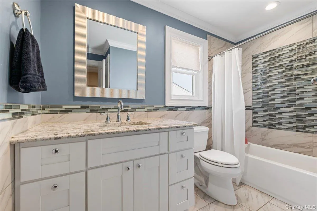 23 Cambridge Avenue, Oyster Bay, NY, 4 Bedrooms Bedrooms, 7 Rooms Rooms,2 BathroomsBathrooms,Residential,For Rent,Cambridge,0,1040473 23 Cambridge Avenue, Oyster Bay, NY, 4 Bedrooms Bedrooms, 7 Rooms Rooms,2 BathroomsBathrooms,Residential,For Rent,Cambridge,0,1040473