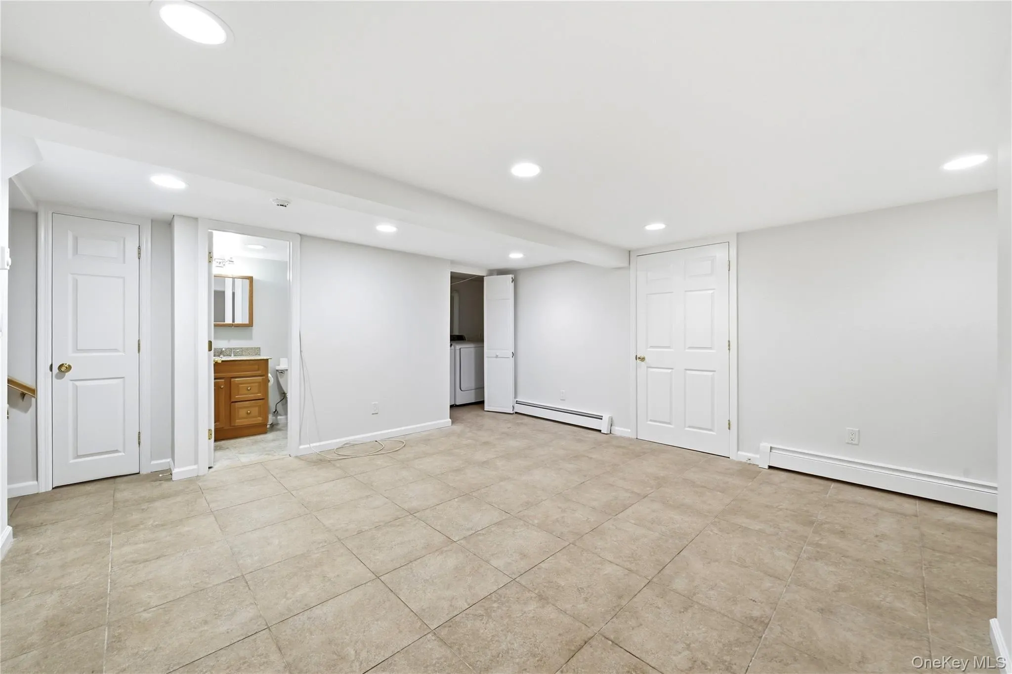 14 Oak Drive, Oyster Bay, NY, 3 Bedrooms Bedrooms, 6 Rooms Rooms,1 BathroomBathrooms,Residential Lease,For Rent,Oak,0,1040477 14 Oak Drive, Oyster Bay, NY, 3 Bedrooms Bedrooms, 6 Rooms Rooms,1 BathroomBathrooms,Residential Lease,For Rent,Oak,0,1040477