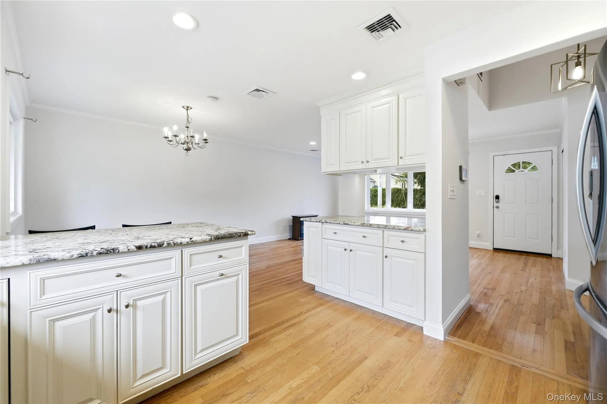 14 Oak Drive, Oyster Bay, NY, 3 Bedrooms Bedrooms, 6 Rooms Rooms,1 BathroomBathrooms,Residential Lease,For Rent,Oak,0,1040477 14 Oak Drive, Oyster Bay, NY, 3 Bedrooms Bedrooms, 6 Rooms Rooms,1 BathroomBathrooms,Residential Lease,For Rent,Oak,0,1040477