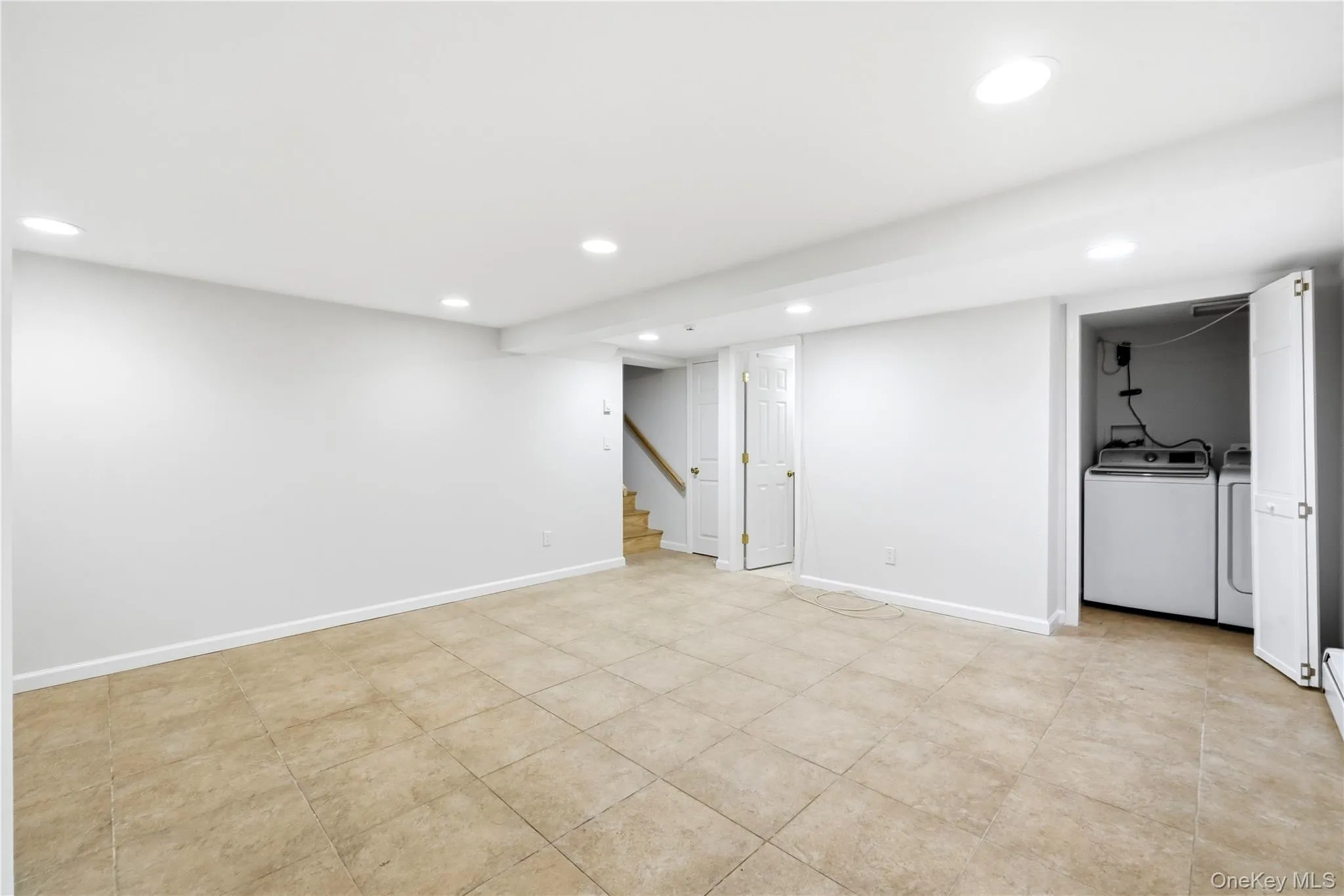 14 Oak Drive, Oyster Bay, NY, 3 Bedrooms Bedrooms, 6 Rooms Rooms,1 BathroomBathrooms,Residential Lease,For Rent,Oak,0,1040477 14 Oak Drive, Oyster Bay, NY, 3 Bedrooms Bedrooms, 6 Rooms Rooms,1 BathroomBathrooms,Residential Lease,For Rent,Oak,0,1040477