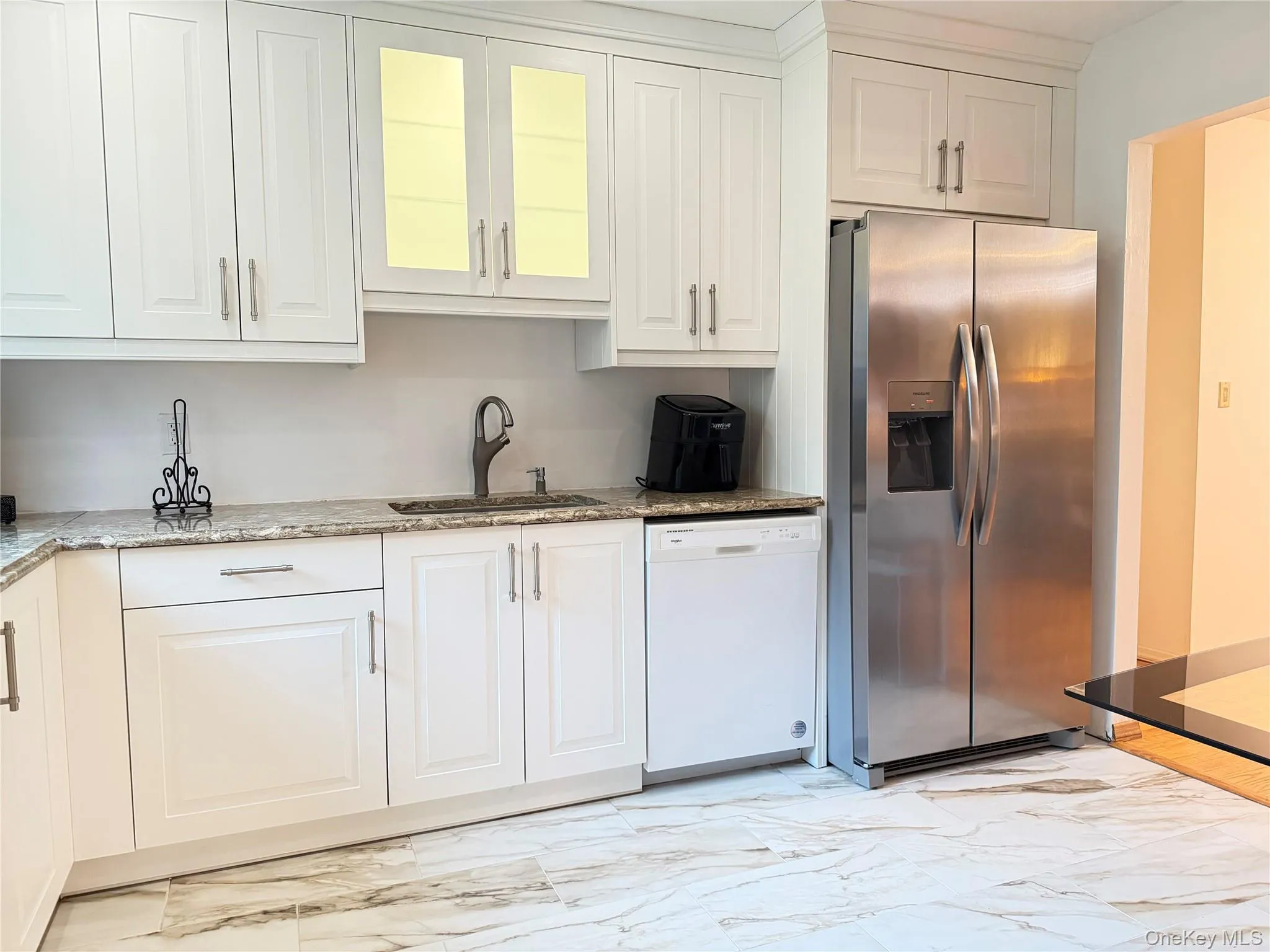 49 Midvale Avenue, Brookhaven, NY, 3 Bedrooms Bedrooms, 5 Rooms Rooms,1 BathroomBathrooms,Residential,For Rent,Midvale,0,1040482 49 Midvale Avenue, Brookhaven, NY, 3 Bedrooms Bedrooms, 5 Rooms Rooms,1 BathroomBathrooms,Residential,For Rent,Midvale,0,1040482