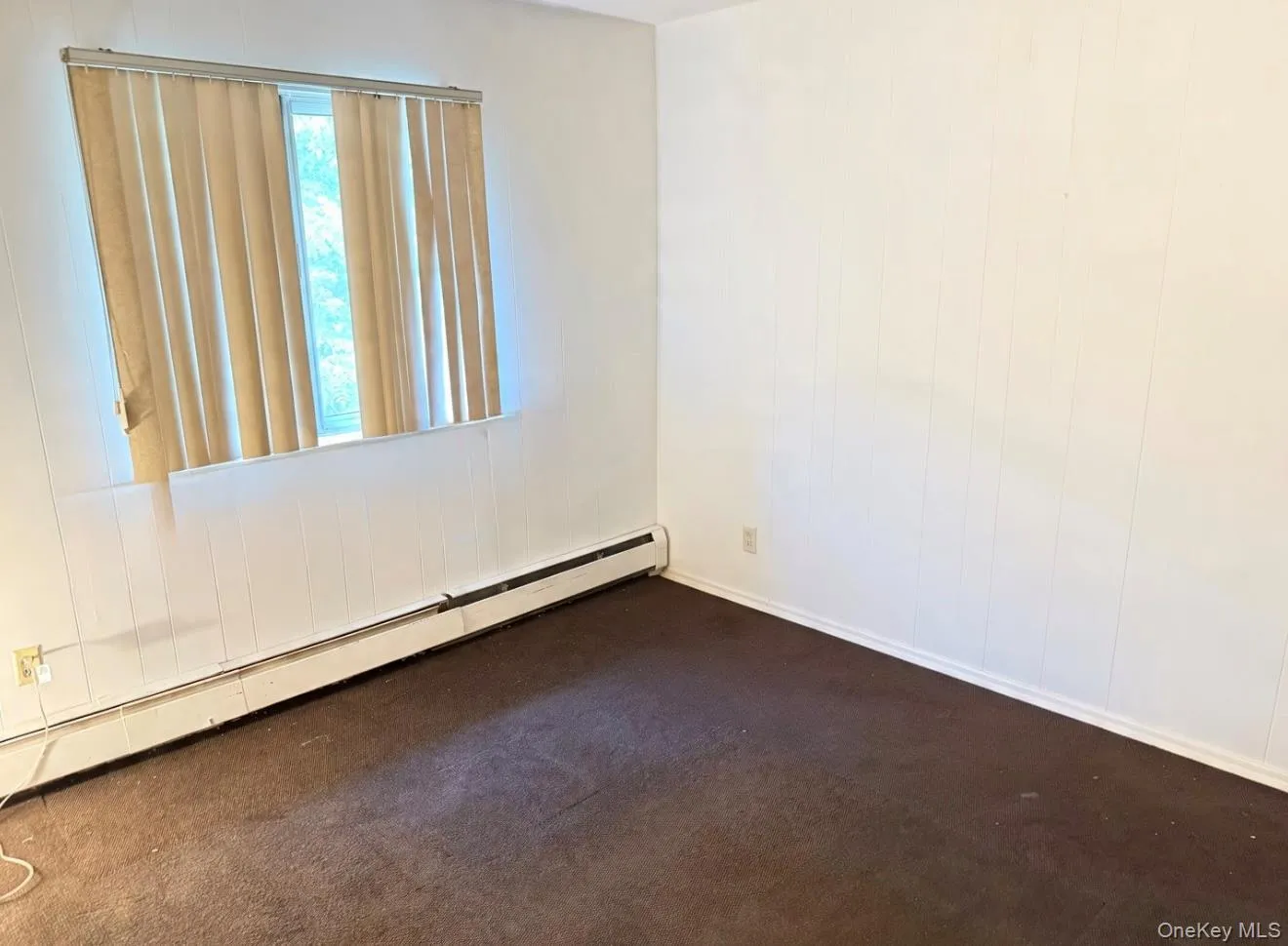 Image has been digitally altered to remove clutter and furniture Image has been digitally altered to remove clutter and furniture