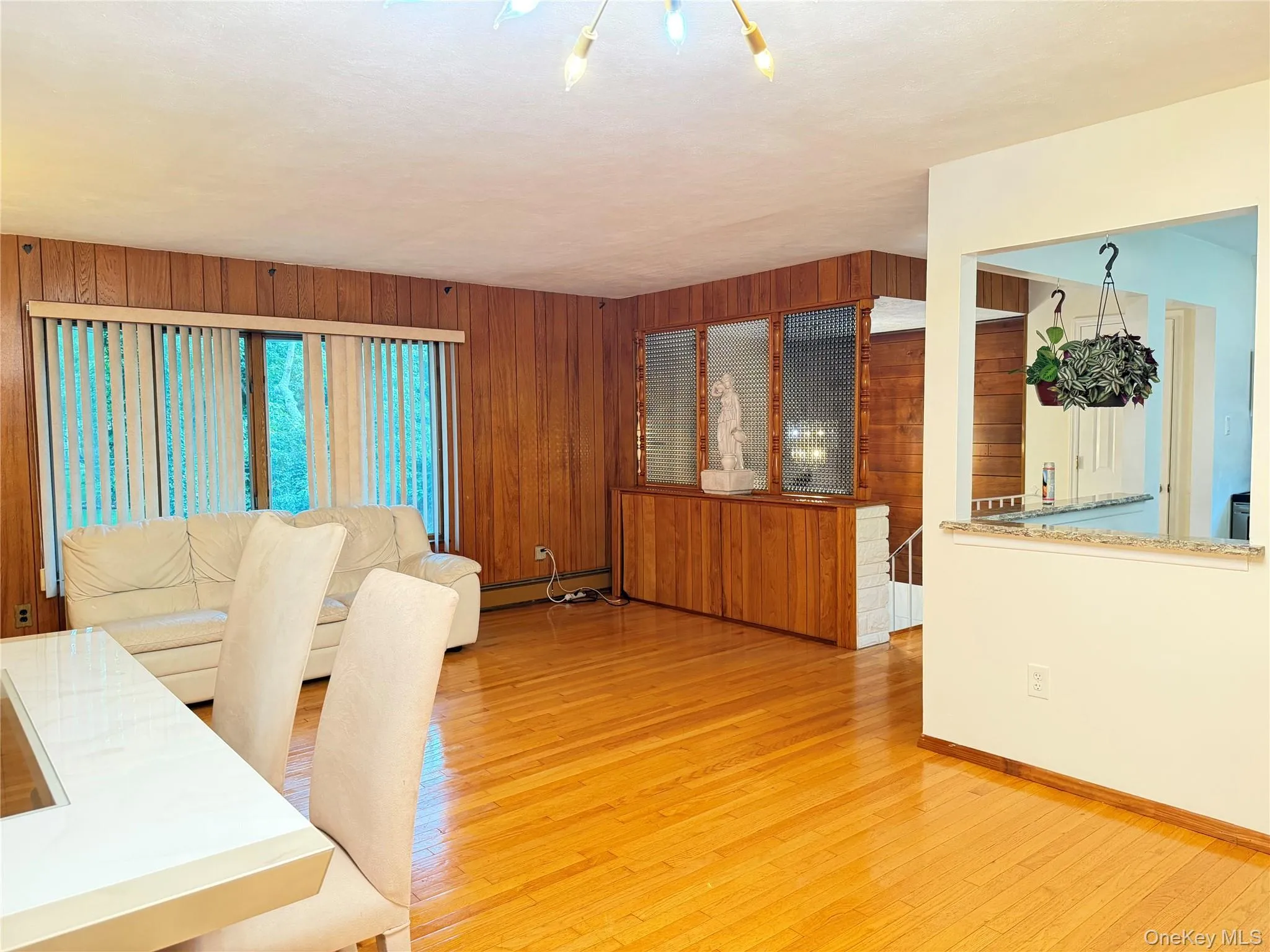 49 Midvale Avenue, Brookhaven, NY, 3 Bedrooms Bedrooms, 5 Rooms Rooms,1 BathroomBathrooms,Residential,For Rent,Midvale,0,1040482 49 Midvale Avenue, Brookhaven, NY, 3 Bedrooms Bedrooms, 5 Rooms Rooms,1 BathroomBathrooms,Residential,For Rent,Midvale,0,1040482
