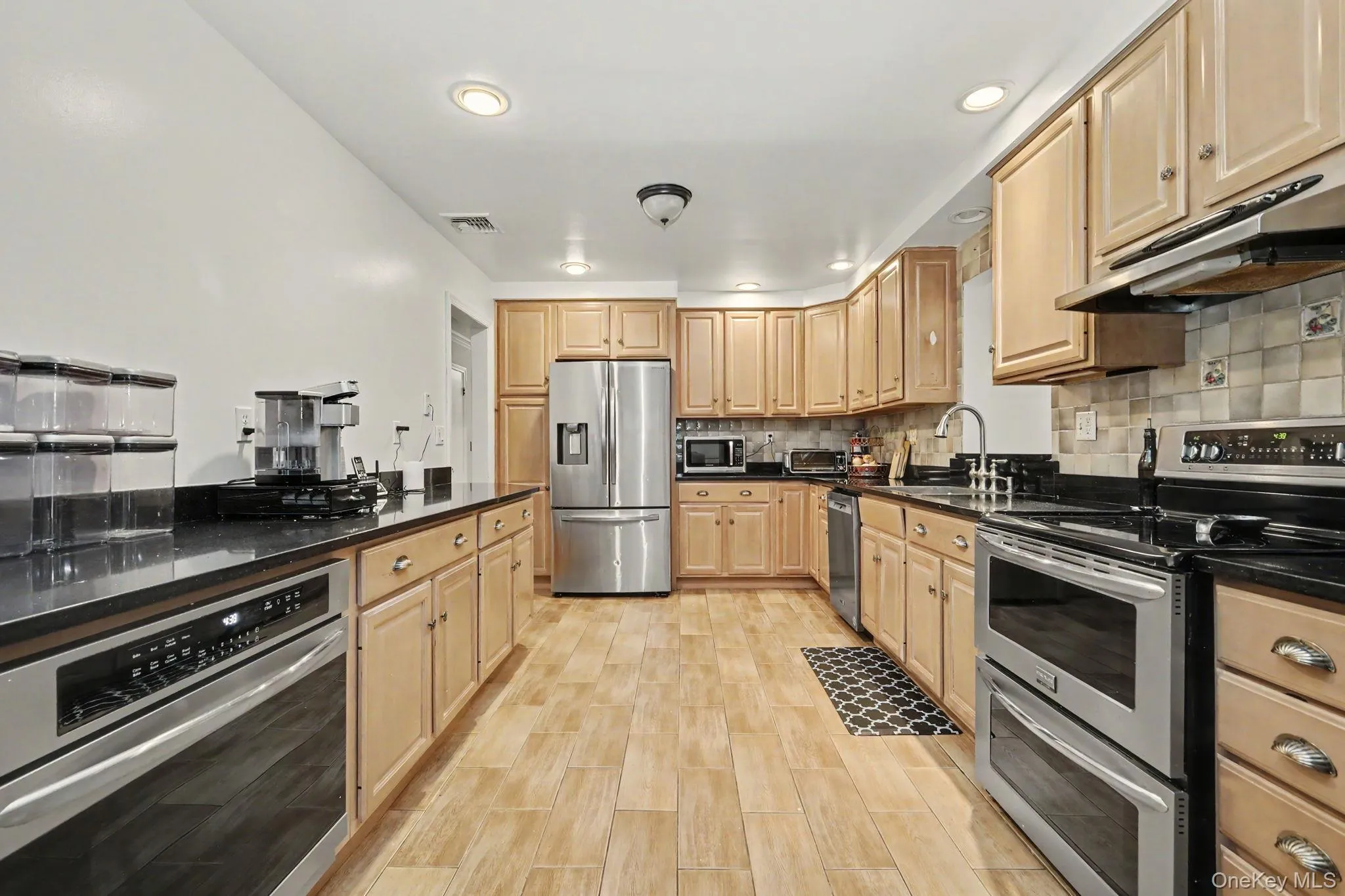 41 Fenwood Road, Carmel, NY, 5 Bedrooms Bedrooms, 11 Rooms Rooms,3 BathroomsBathrooms,Residential,For Rent,Fenwood,0,1040487 41 Fenwood Road, Carmel, NY, 5 Bedrooms Bedrooms, 11 Rooms Rooms,3 BathroomsBathrooms,Residential,For Rent,Fenwood,0,1040487