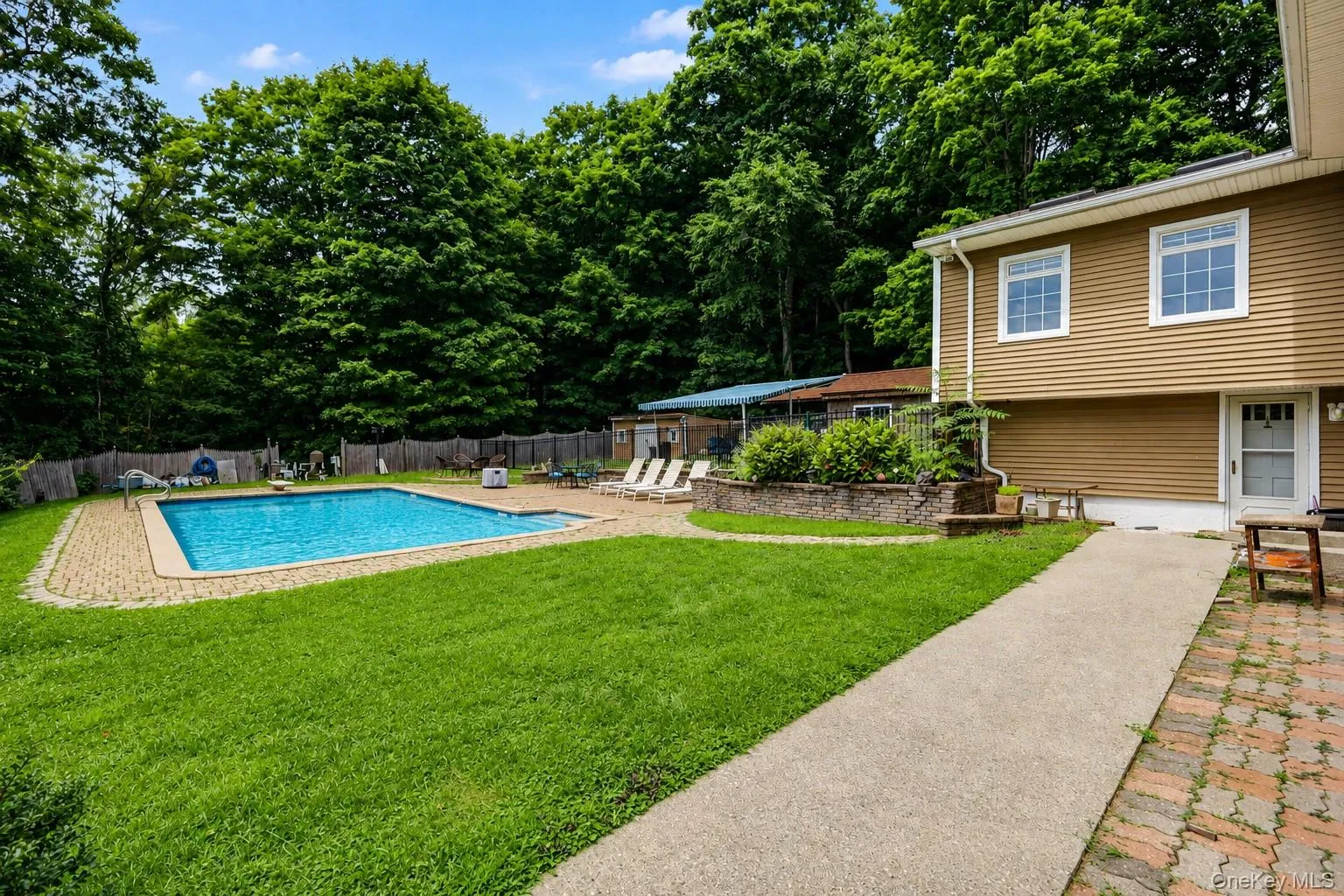 41 Fenwood Road, Carmel, NY, 5 Bedrooms Bedrooms, 11 Rooms Rooms,3 BathroomsBathrooms,Residential,For Rent,Fenwood,0,1040487 41 Fenwood Road, Carmel, NY, 5 Bedrooms Bedrooms, 11 Rooms Rooms,3 BathroomsBathrooms,Residential,For Rent,Fenwood,0,1040487