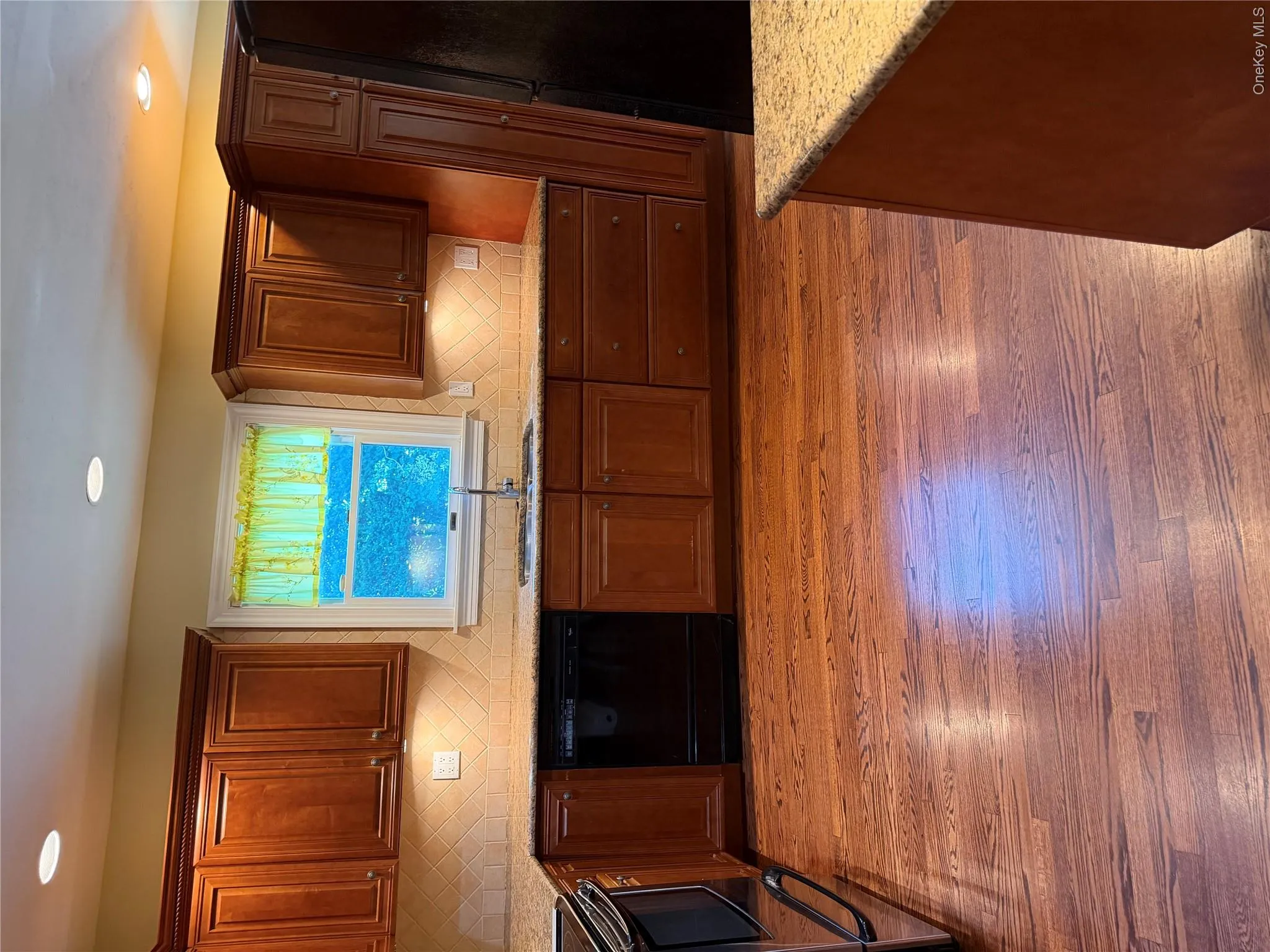 60 Oaktree Lane, North Hempstead, NY, 4 Bedrooms Bedrooms, 8 Rooms Rooms,3 BathroomsBathrooms,Residential Lease,For Rent,Oaktree,0,1040493 60 Oaktree Lane, North Hempstead, NY, 4 Bedrooms Bedrooms, 8 Rooms Rooms,3 BathroomsBathrooms,Residential Lease,For Rent,Oaktree,0,1040493