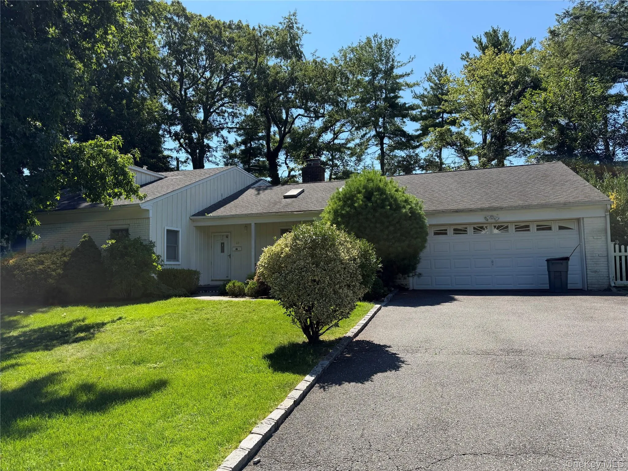 60 Oaktree Lane, North Hempstead, NY, 4 Bedrooms Bedrooms, 8 Rooms Rooms,3 BathroomsBathrooms,Residential Lease,For Rent,Oaktree,0,1040493 60 Oaktree Lane, North Hempstead, NY, 4 Bedrooms Bedrooms, 8 Rooms Rooms,3 BathroomsBathrooms,Residential Lease,For Rent,Oaktree,0,1040493