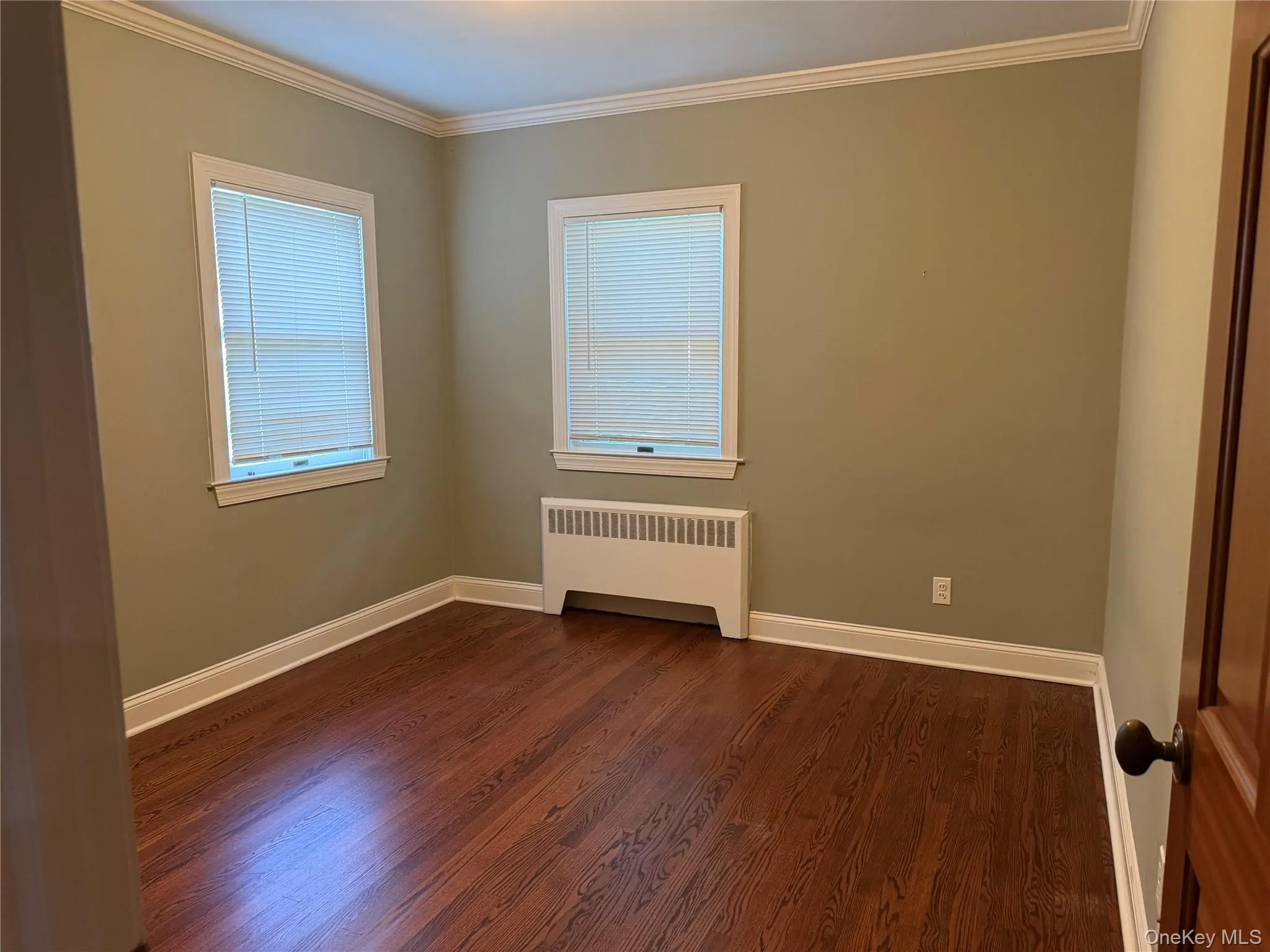 60 Oaktree Lane, North Hempstead, NY, 4 Bedrooms Bedrooms, 8 Rooms Rooms,3 BathroomsBathrooms,Residential Lease,For Rent,Oaktree,0,1040493 60 Oaktree Lane, North Hempstead, NY, 4 Bedrooms Bedrooms, 8 Rooms Rooms,3 BathroomsBathrooms,Residential Lease,For Rent,Oaktree,0,1040493